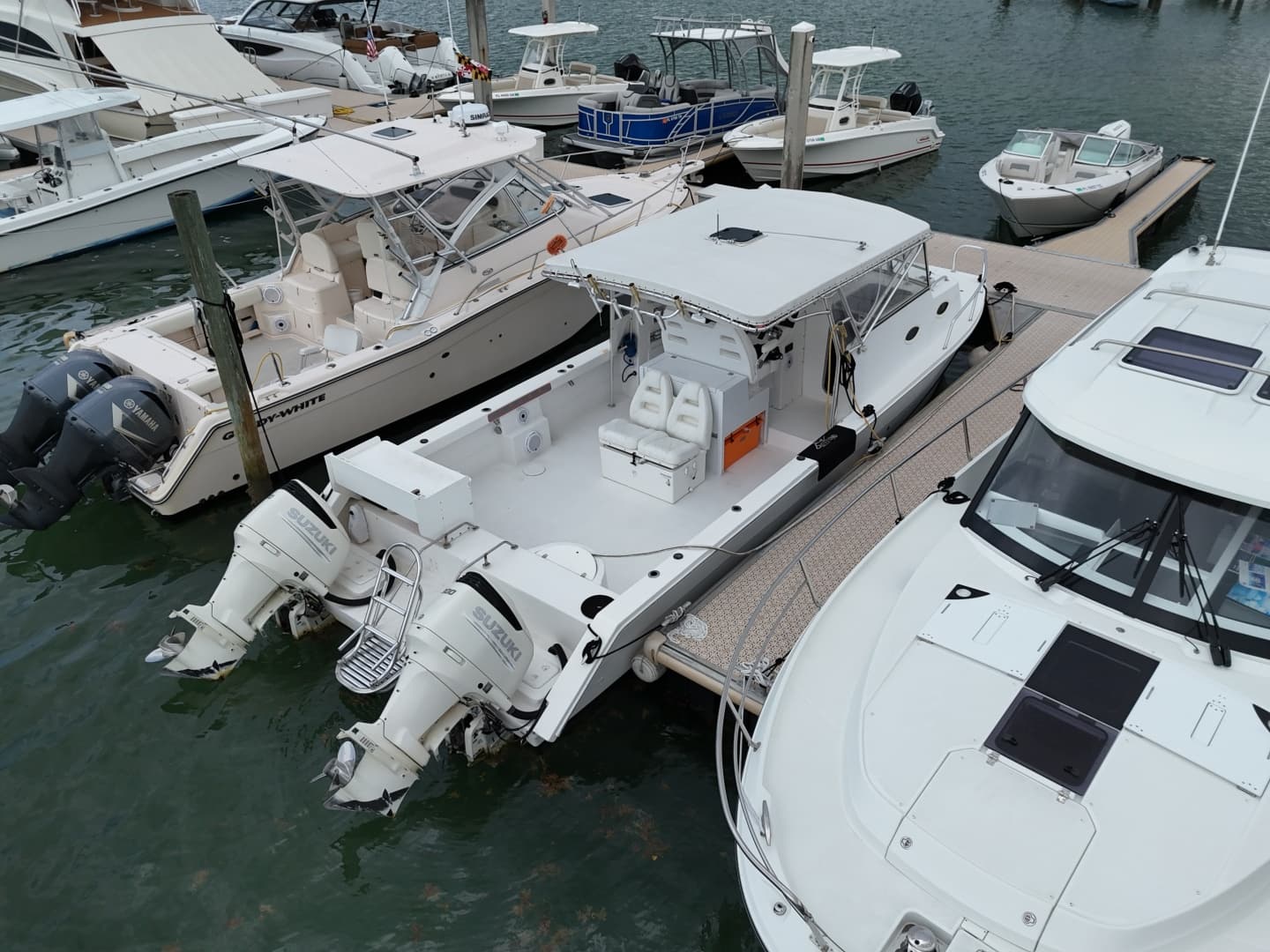 2011 Twin Vee Weekender