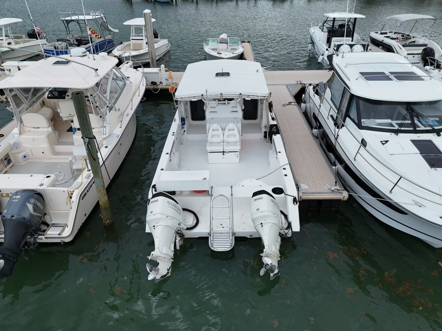 2011 Twin Vee Weekender