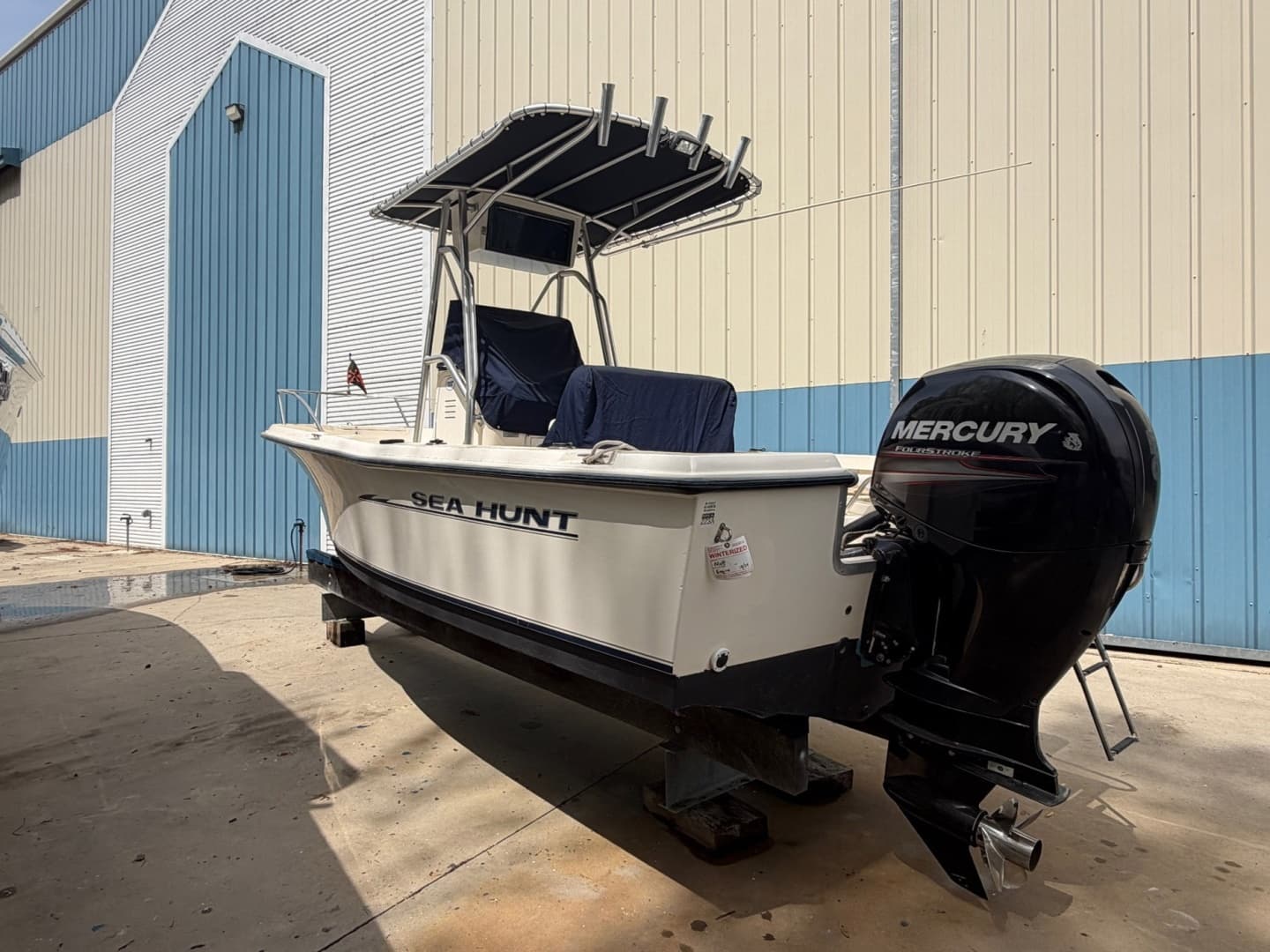 2004 Sea Hunt Triton 202