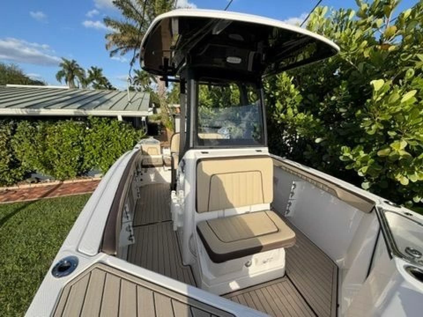 2024 Yamaha Boats 255 FSH Sport H