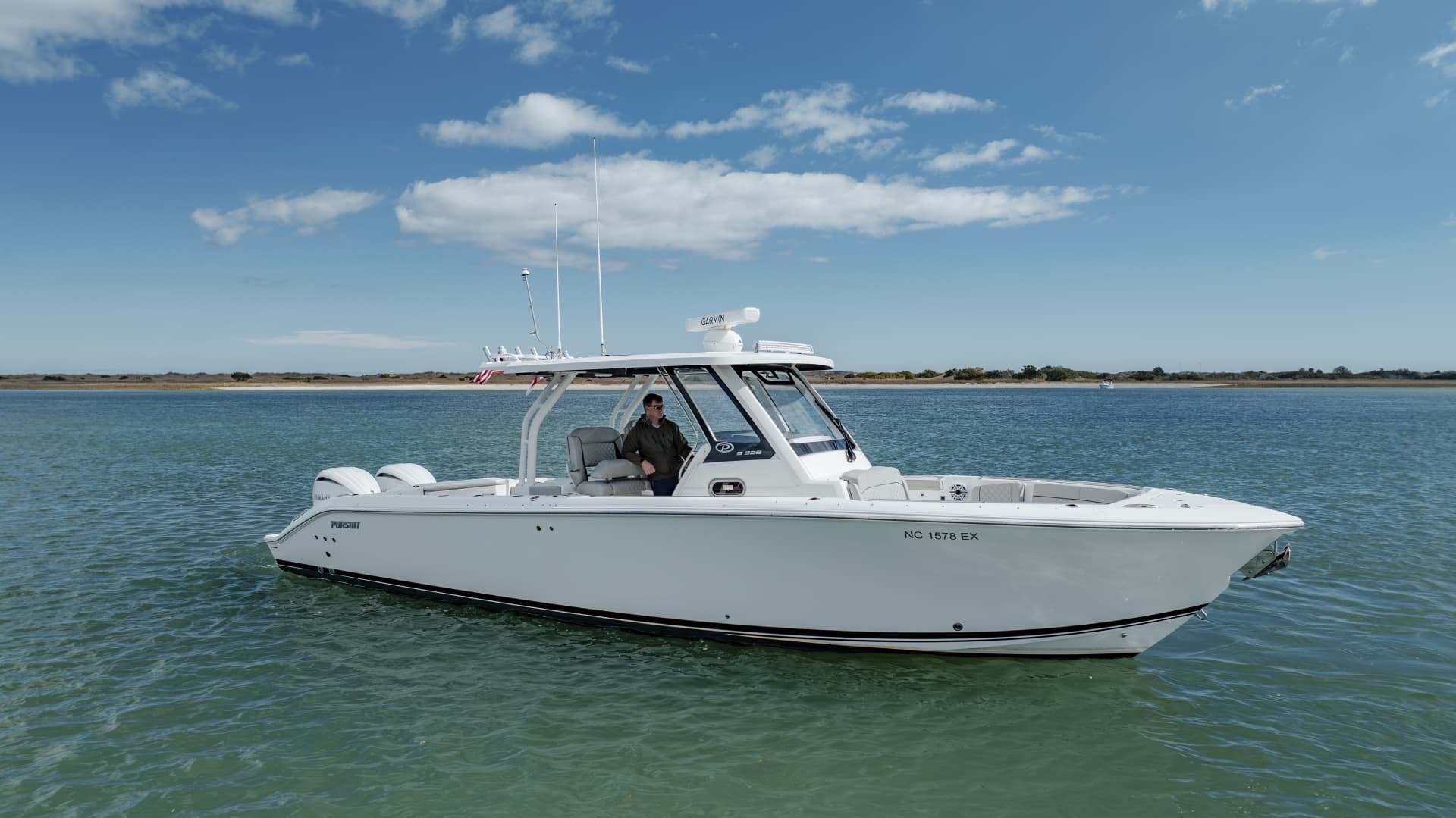 2022 Pursuit 328S Sport