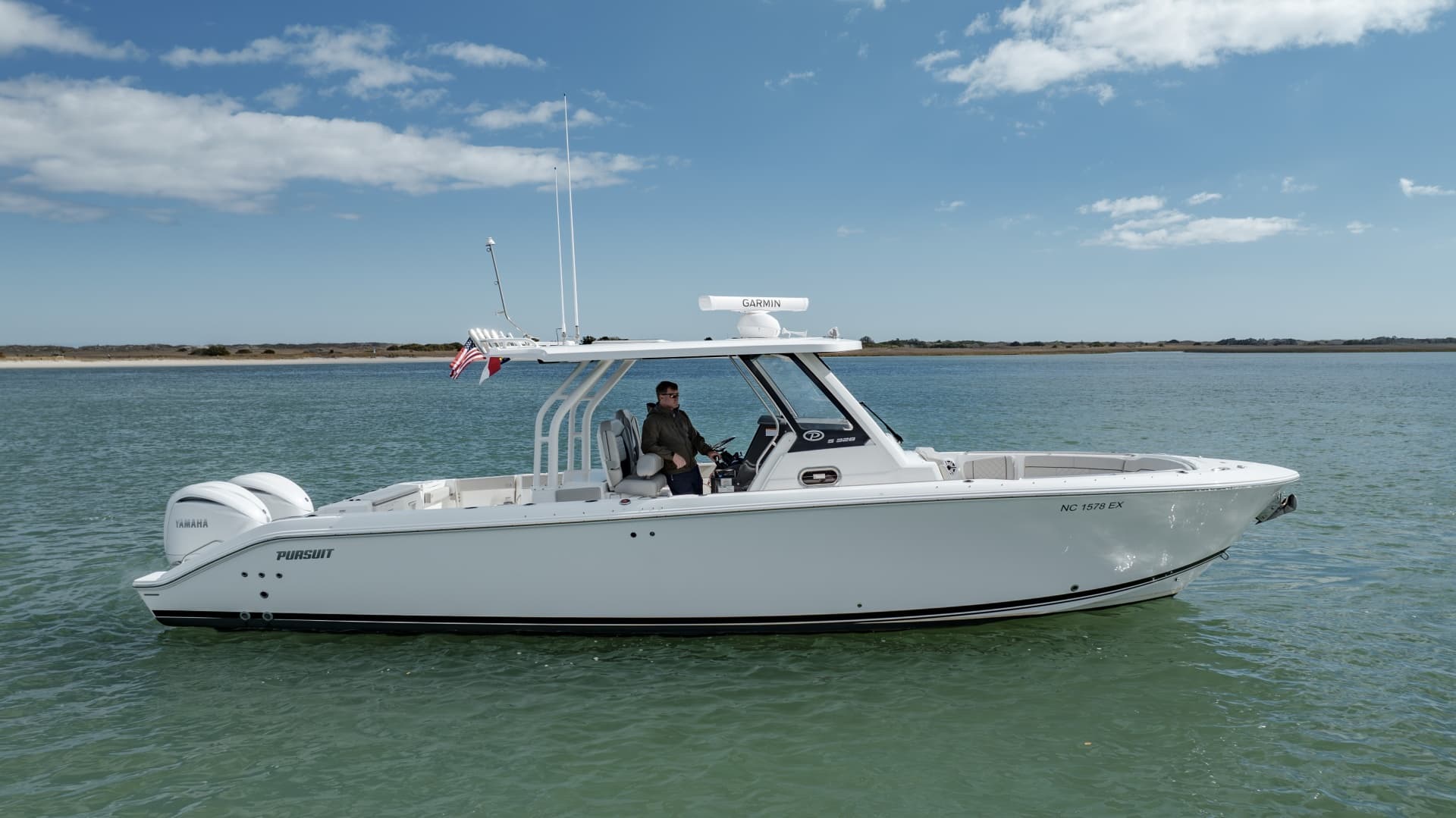 2022 Pursuit 328S Sport