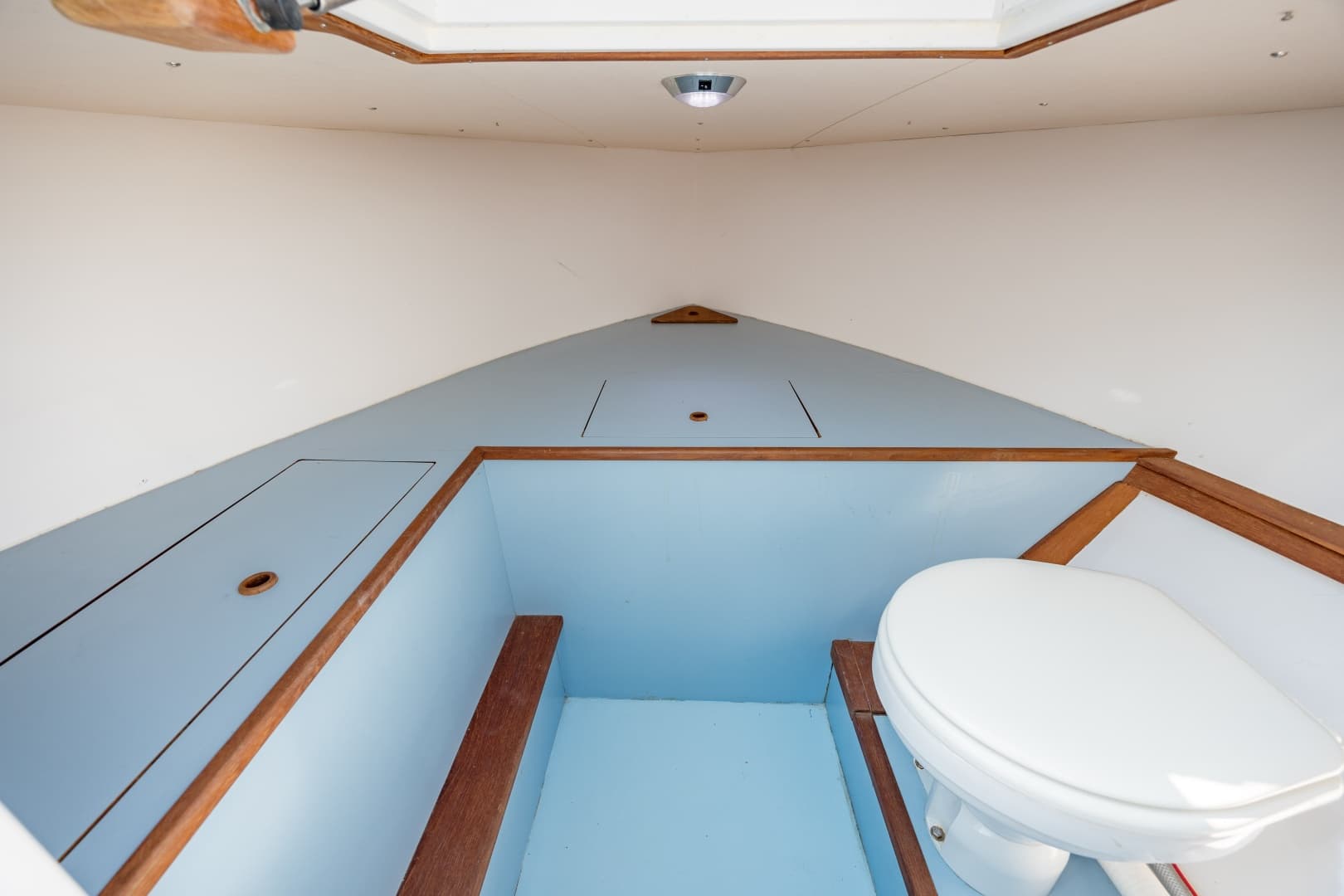 2019 Gamefisherman Cuddy Cabin