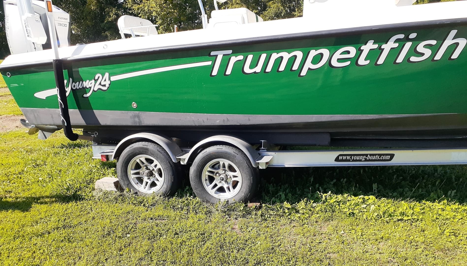 2015 Young Boats Young 24