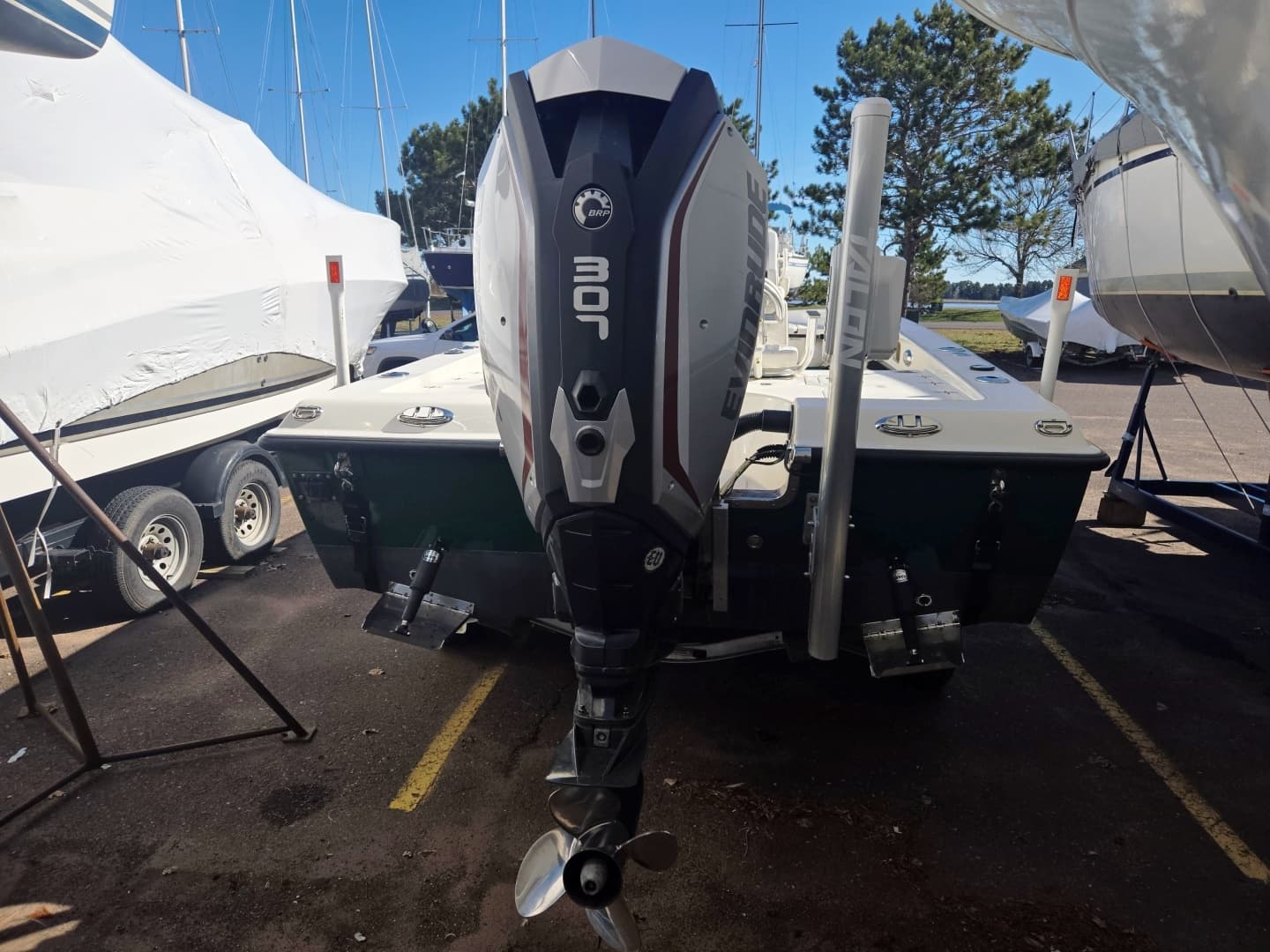 2015 Young Boats Young 24