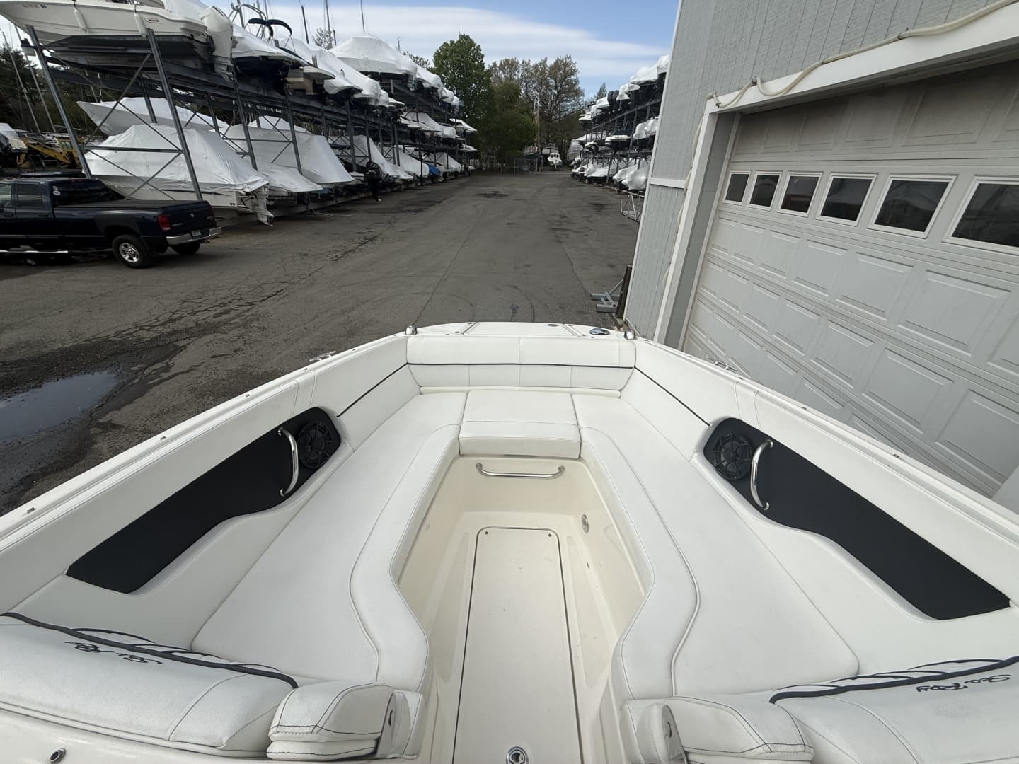 2015 Sea Ray 240 Sundeck