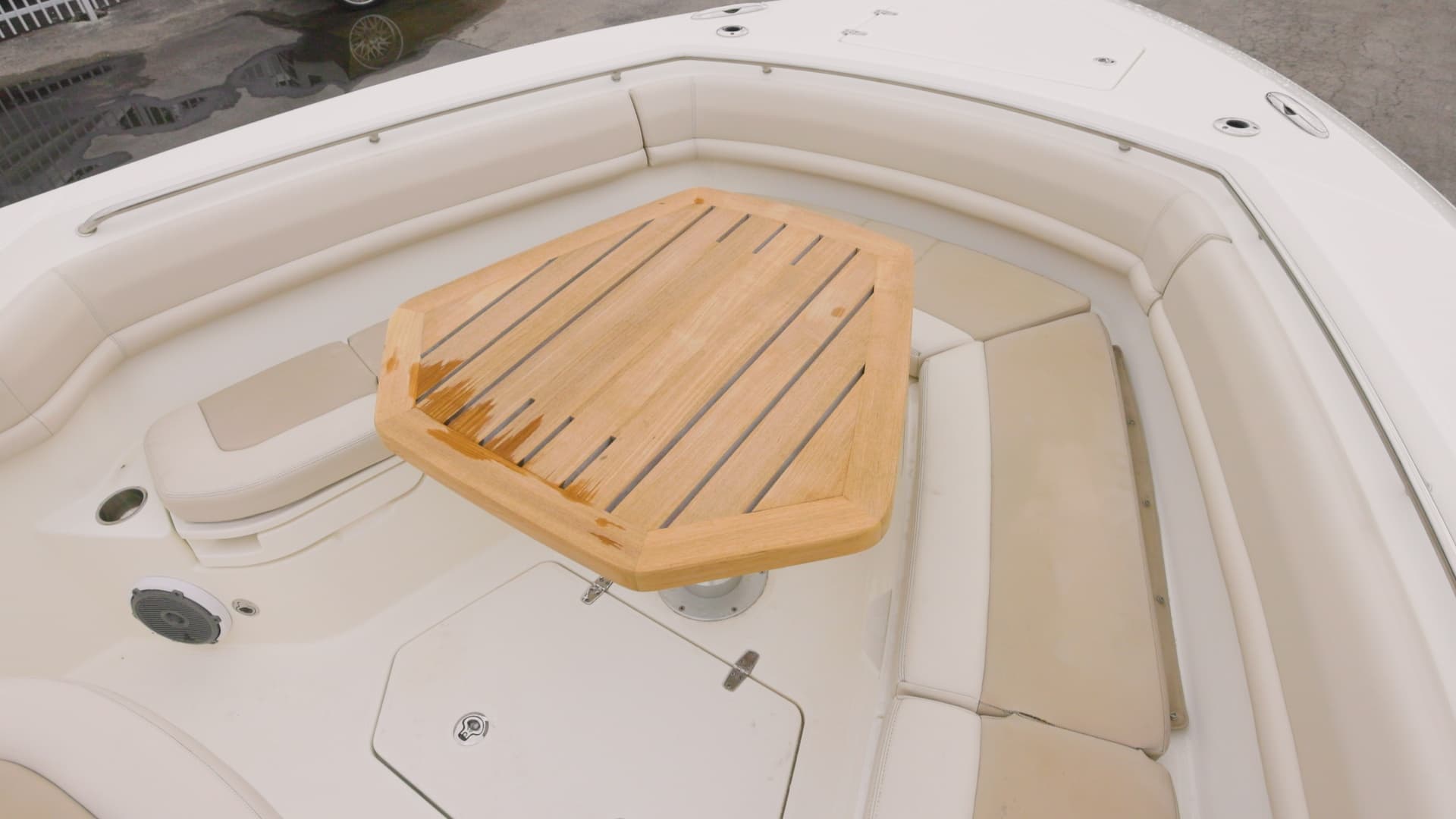 2018 Boston Whaler 380 Outrage