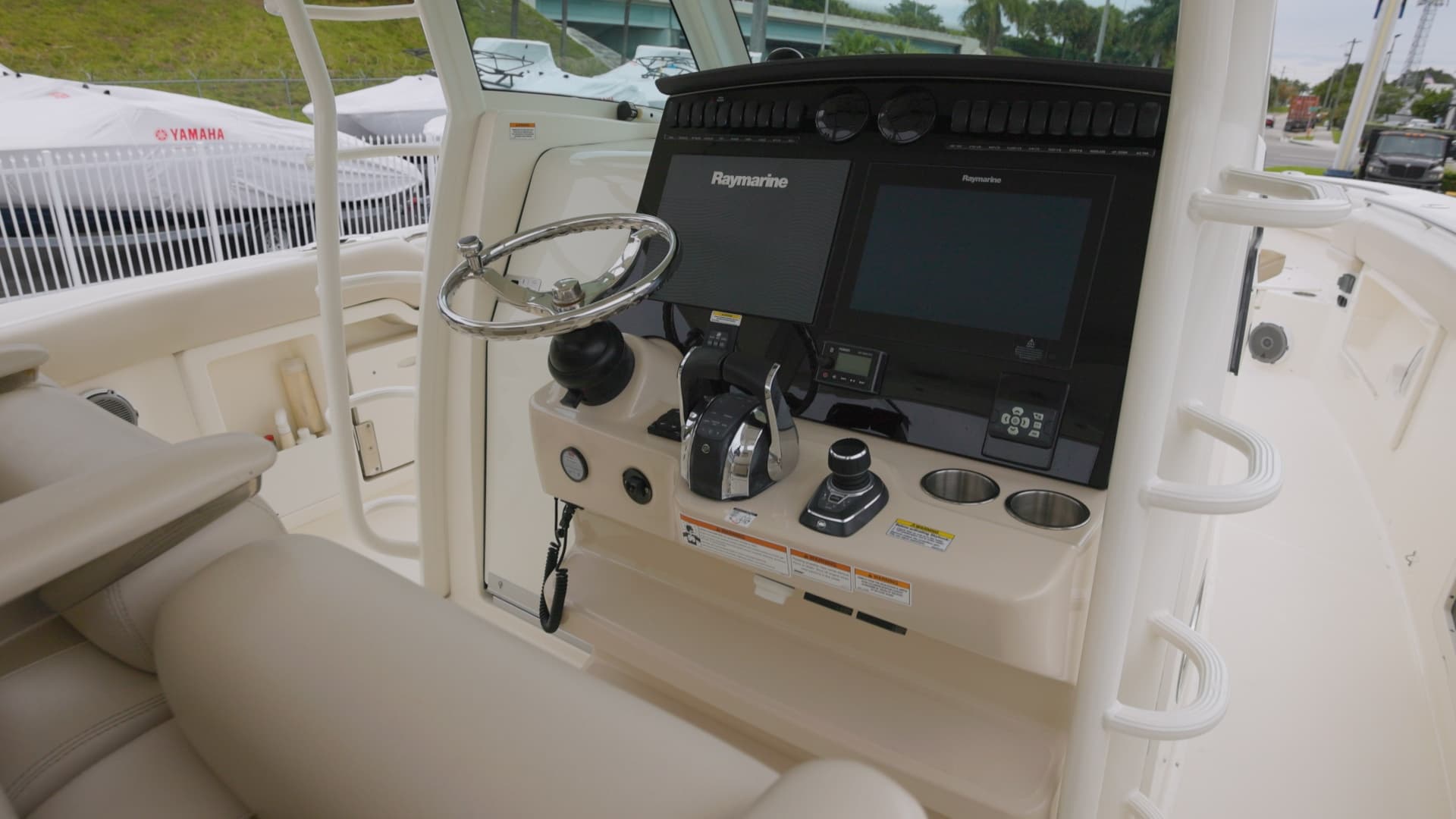 2018 Boston Whaler 380 Outrage