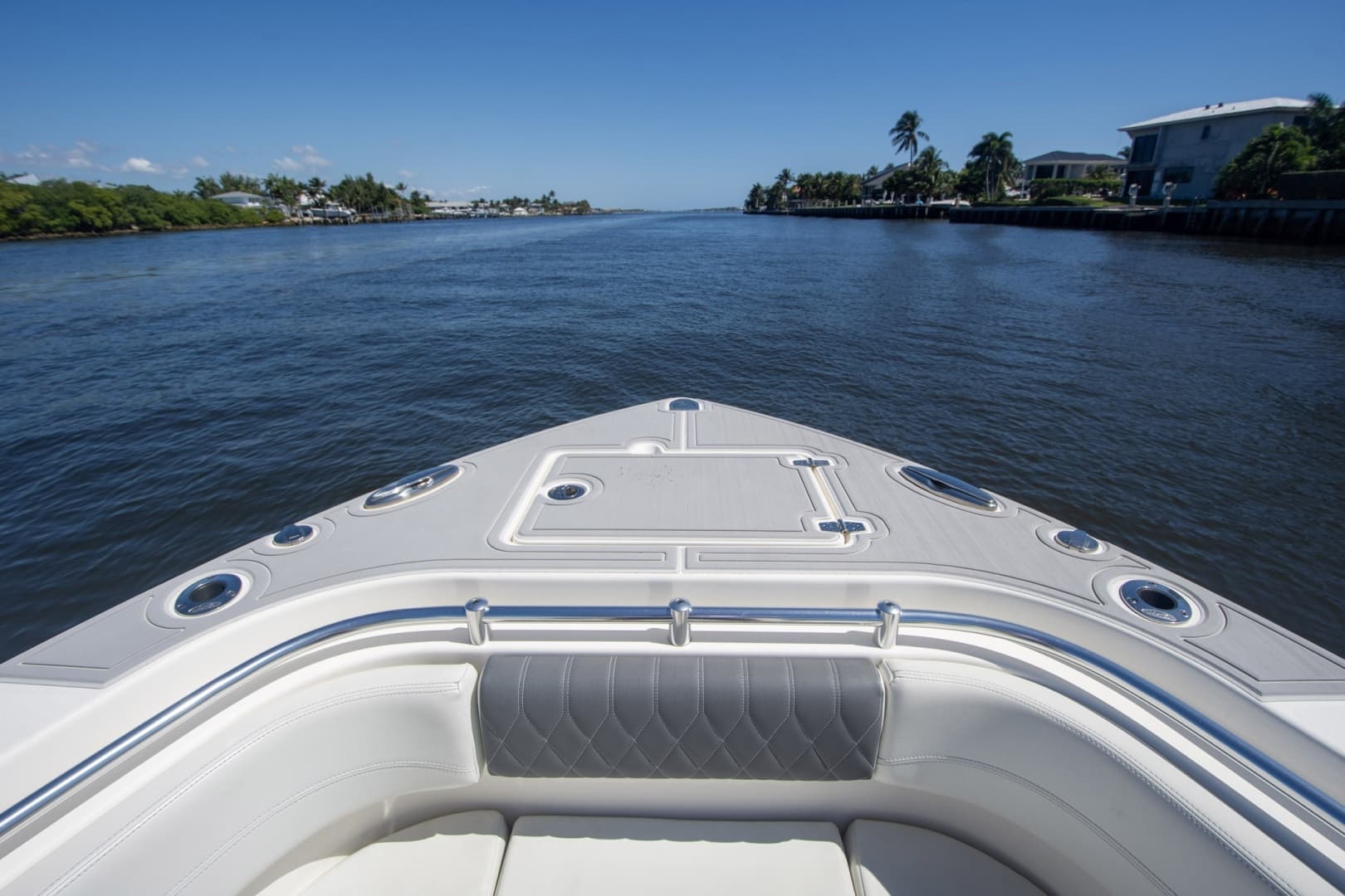 2023 Cobia 280 Center Console