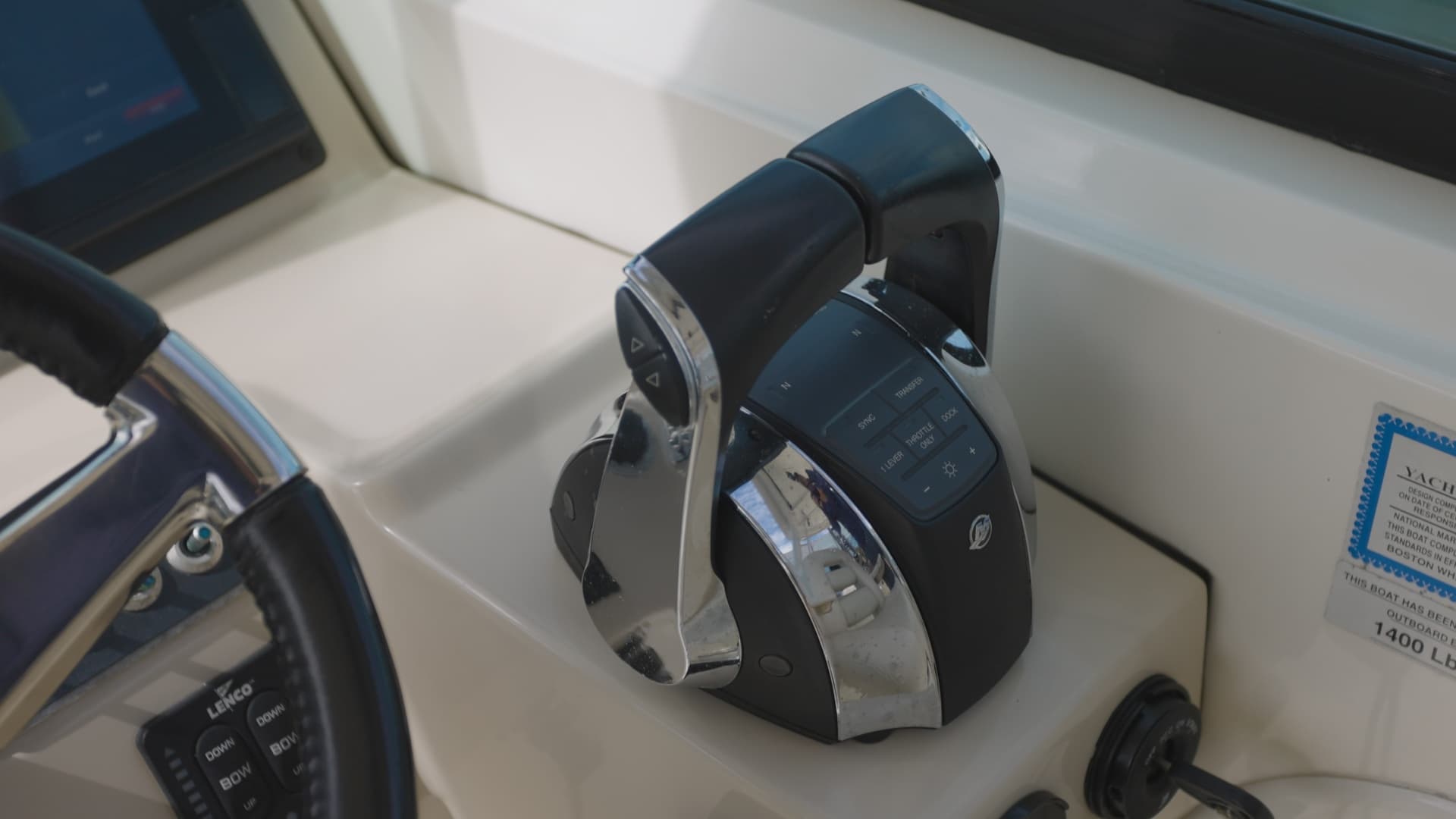 2014 Pre Owned BW 270 Vantage .00_01_01_21.Still010