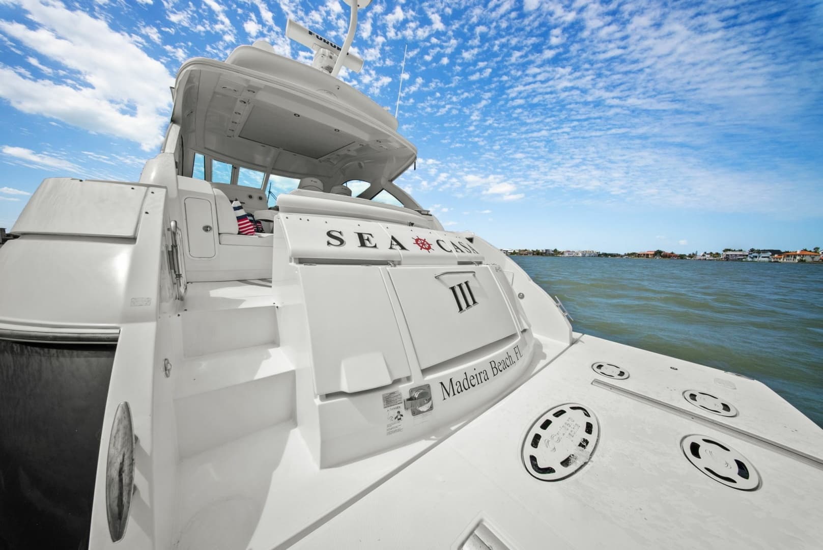 2012 Cruisers Yachts 540 Coupe