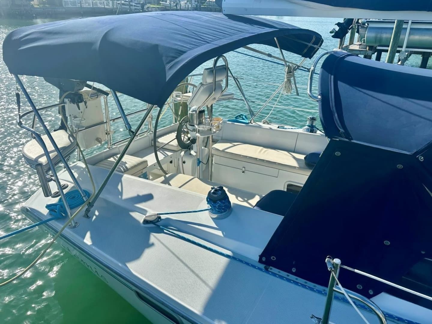 1996 Catalina 320