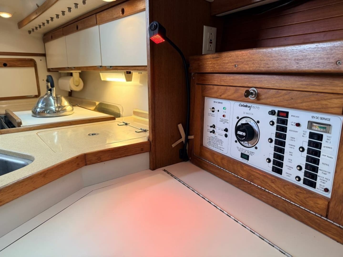 1996 Catalina 320