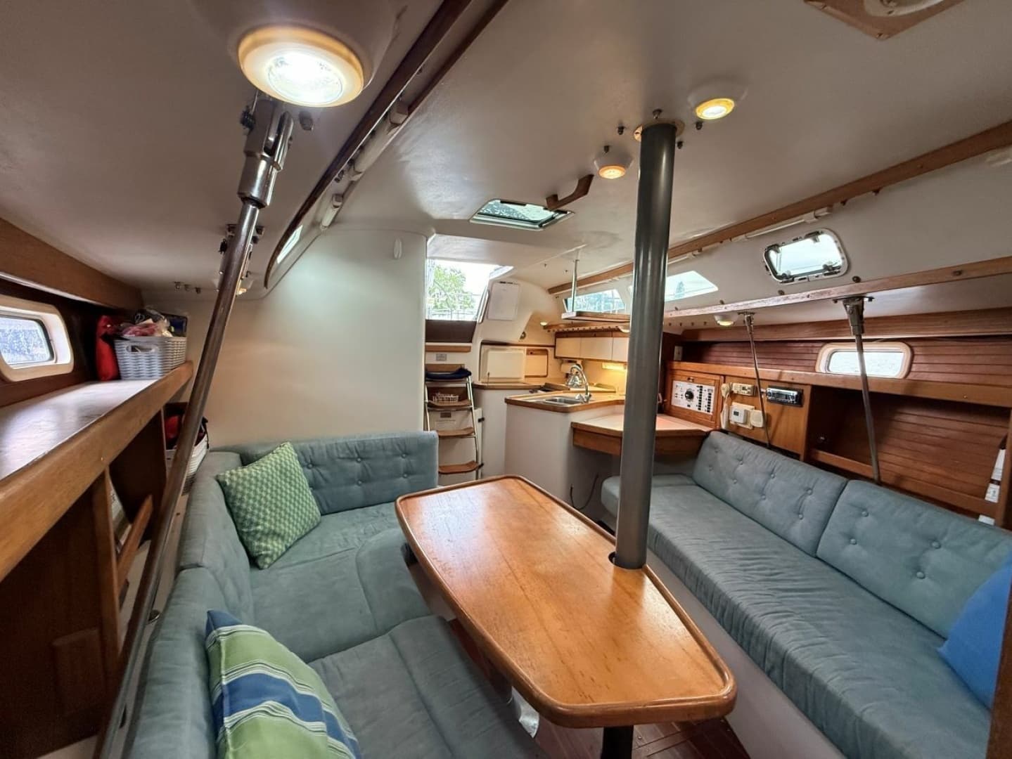 1996 Catalina 320