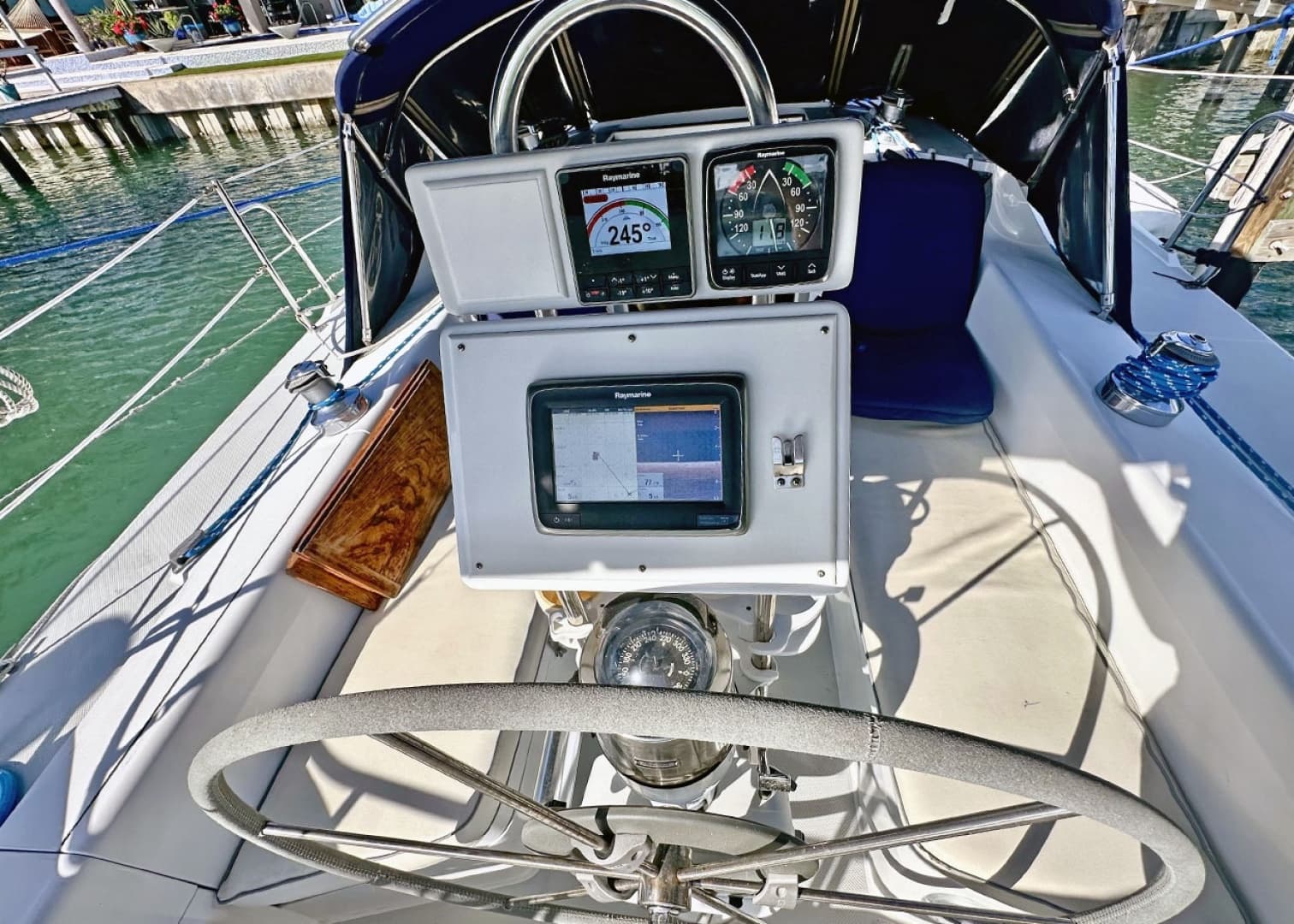 1996 Catalina 320