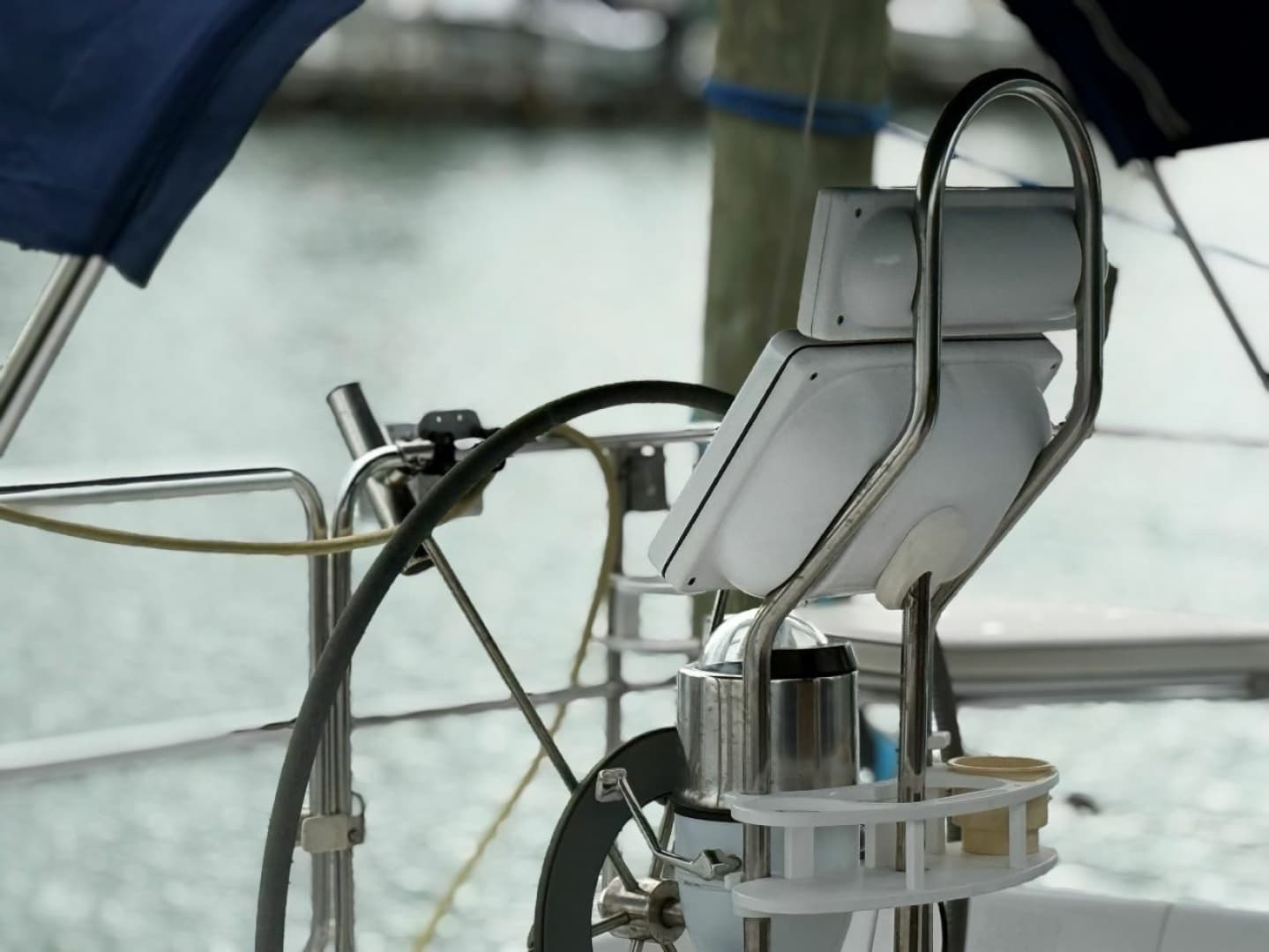 1996 Catalina 320