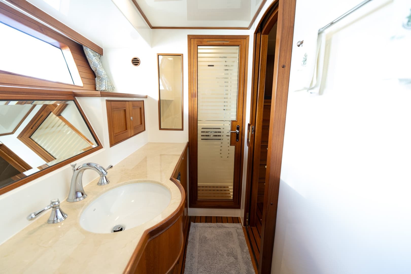 2015 Marlow Explorer 49E