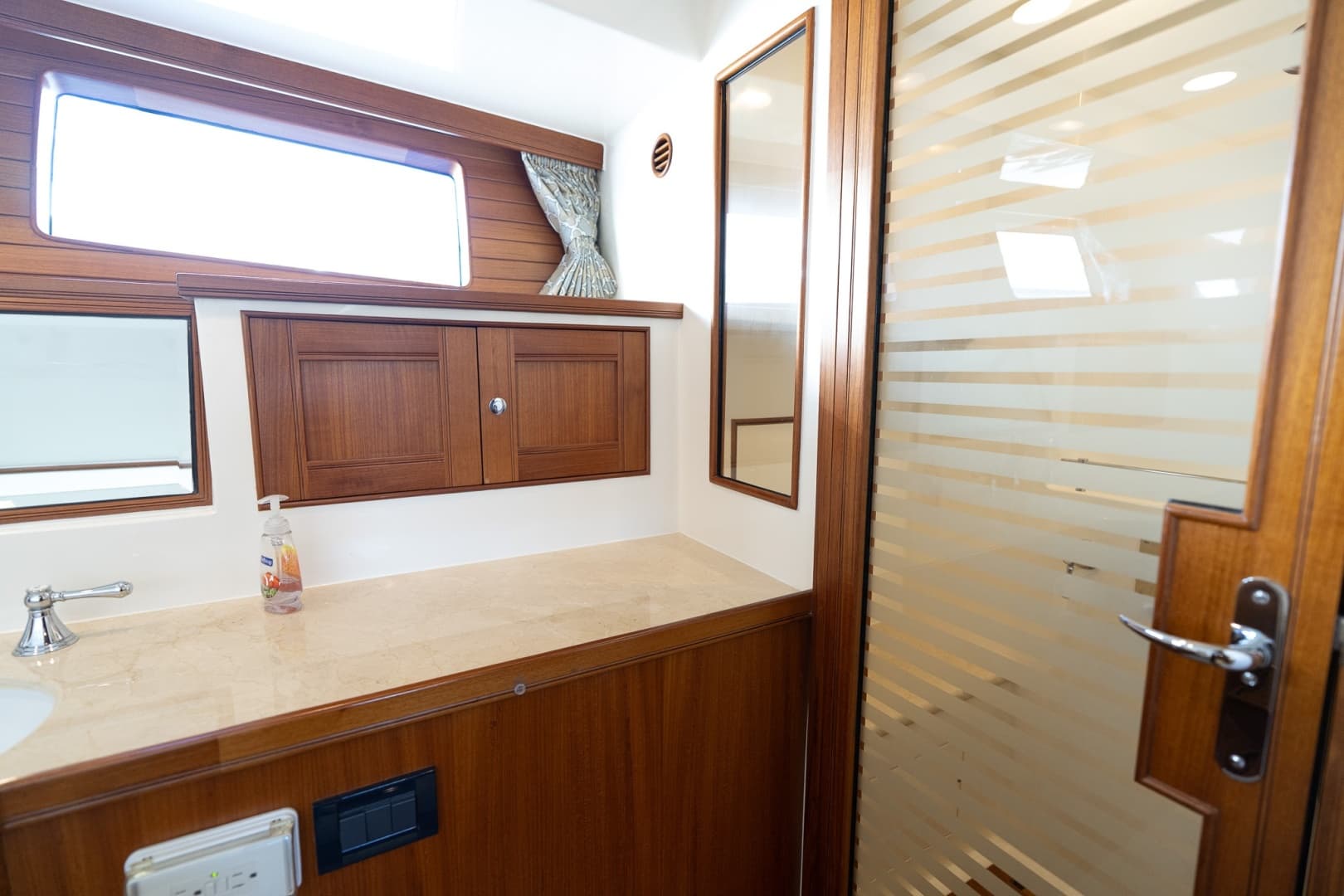 2015 Marlow Explorer 49E