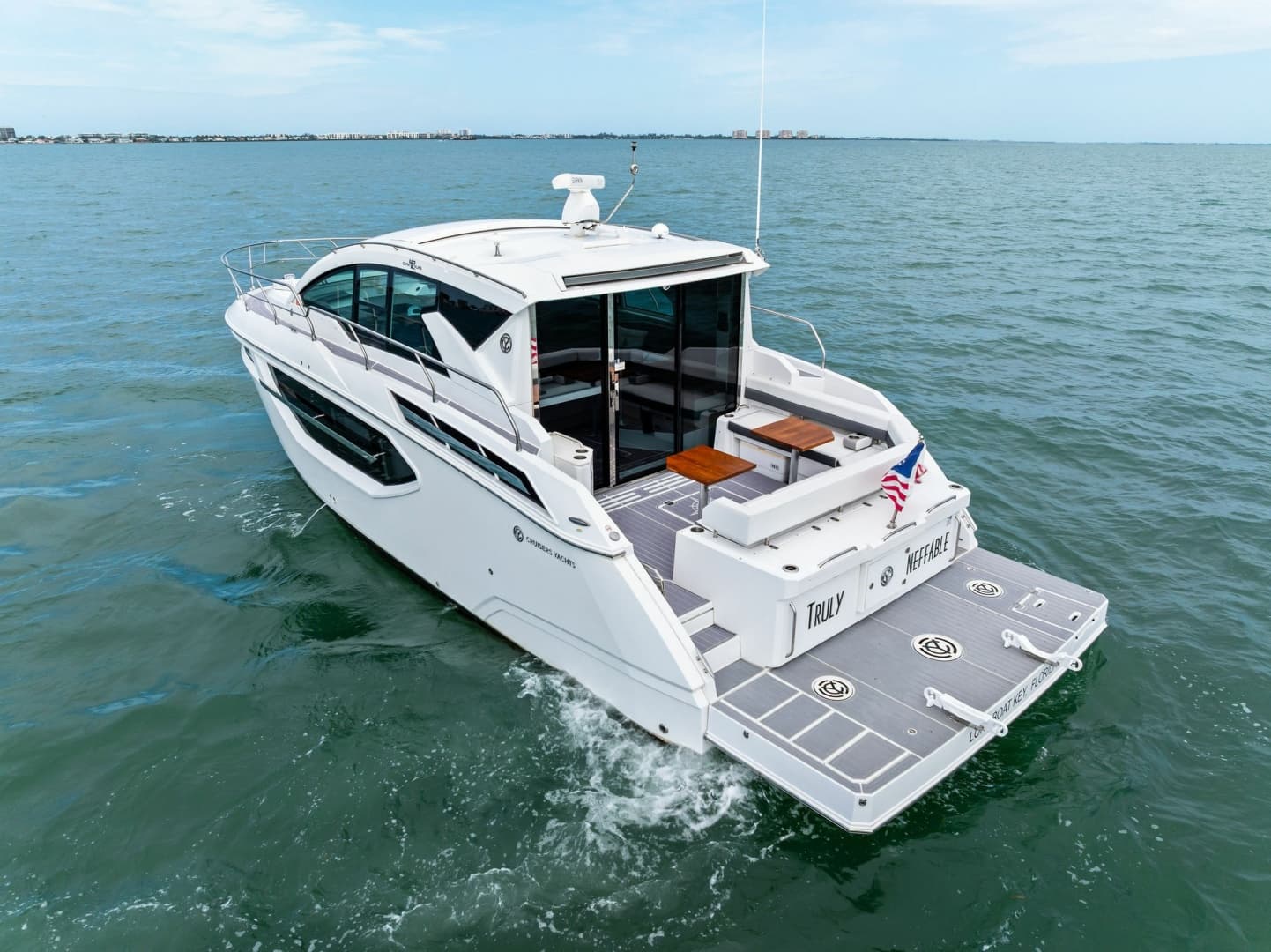 2019 Cruisers Yachts 42 Cantius 'Truly Ineffable'