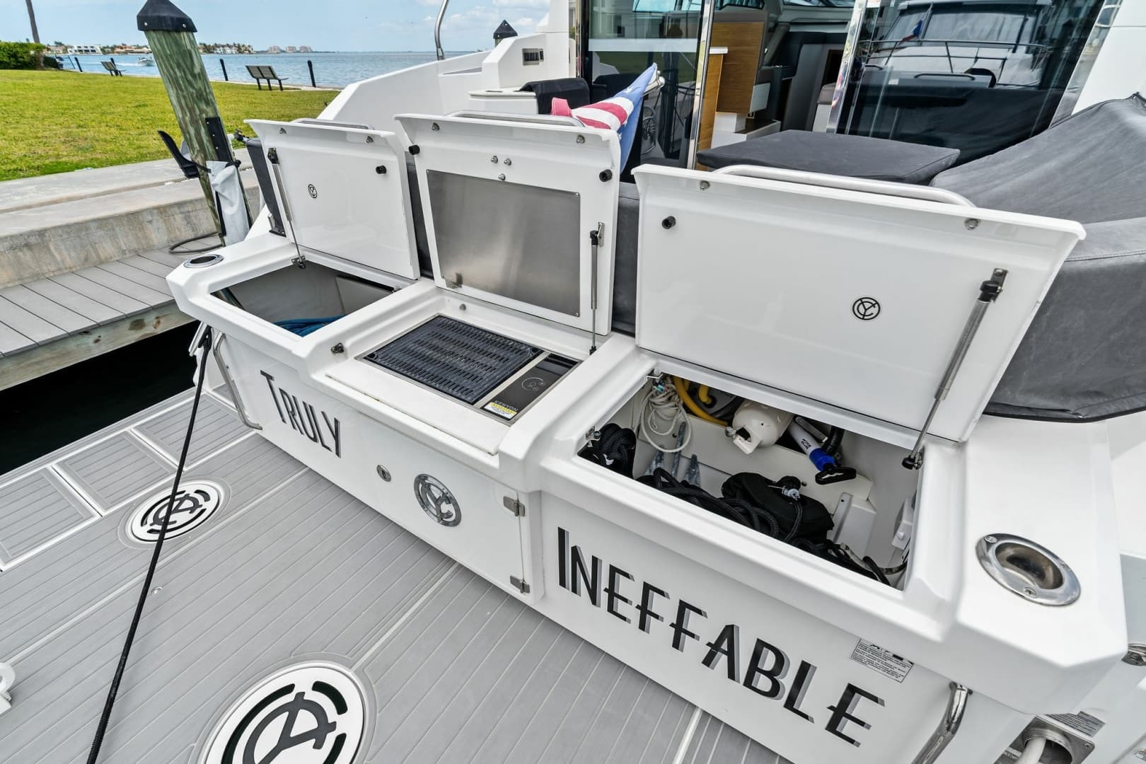 2019 Cruisers Yachts 42 Cantius 'Truly Ineffable'