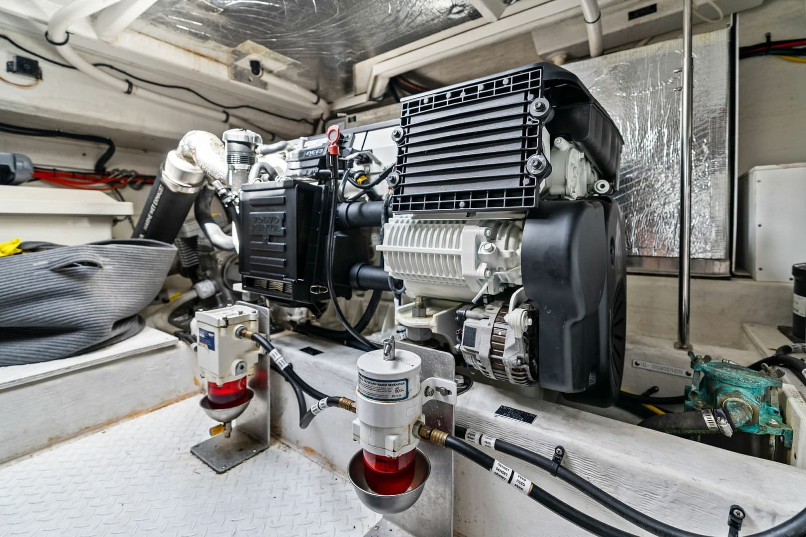 2019 Cruisers Yachts 42 Cantius 'Truly Ineffable'