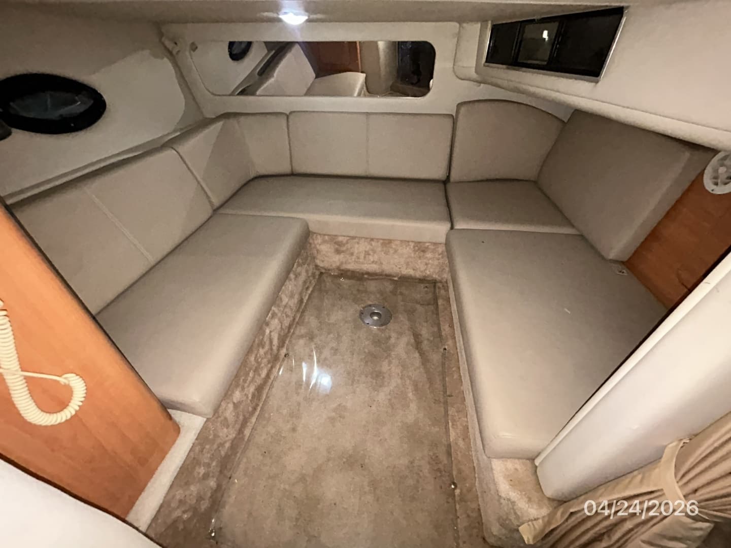 32' Regal aft stateroom1