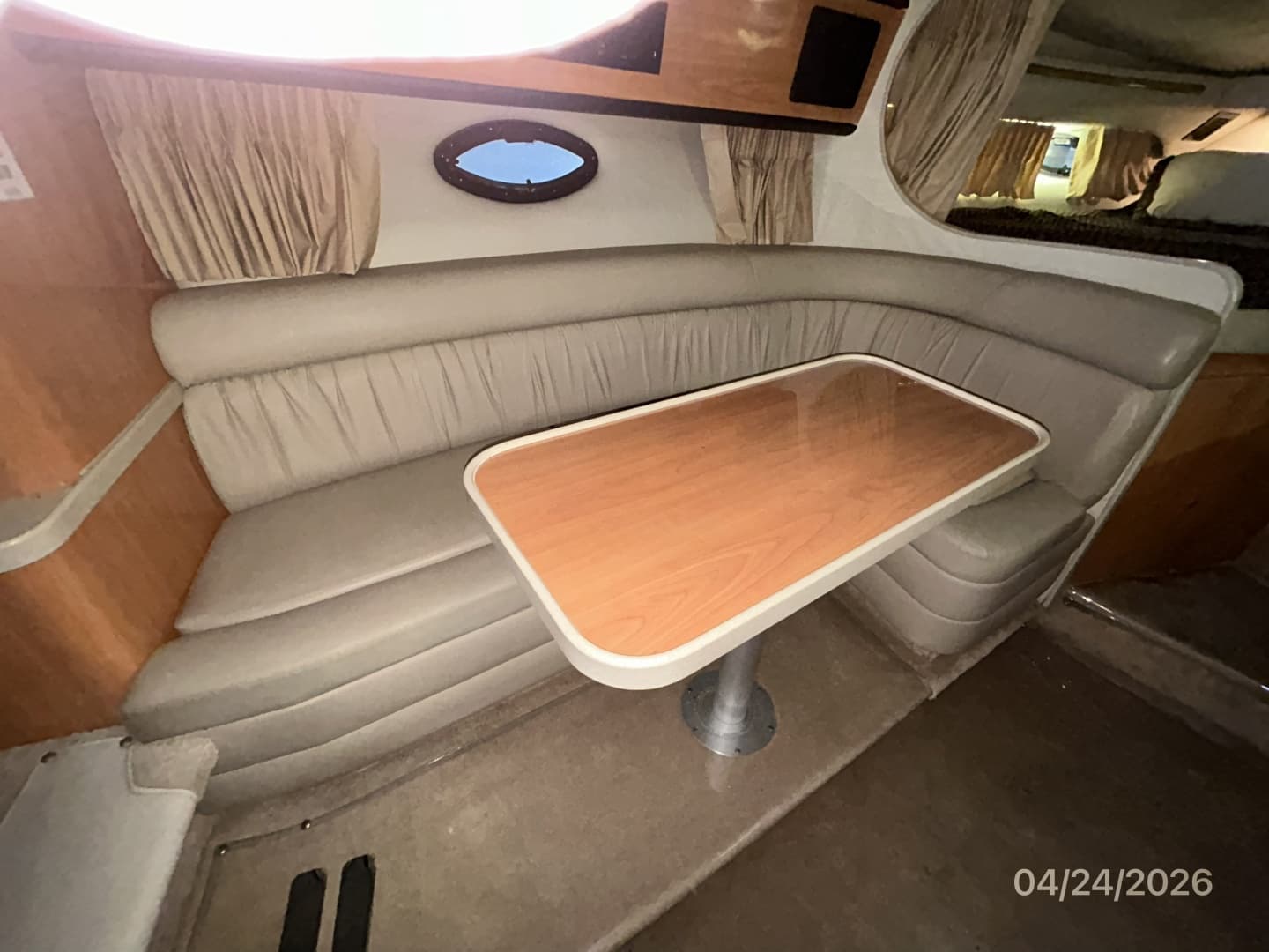 32' Regal salon port seating1