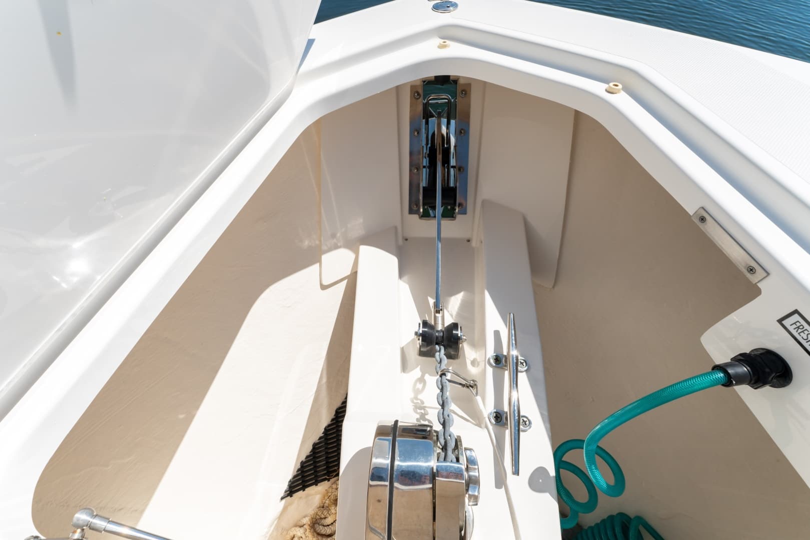 2020 Tiara Yachts 38 LS
