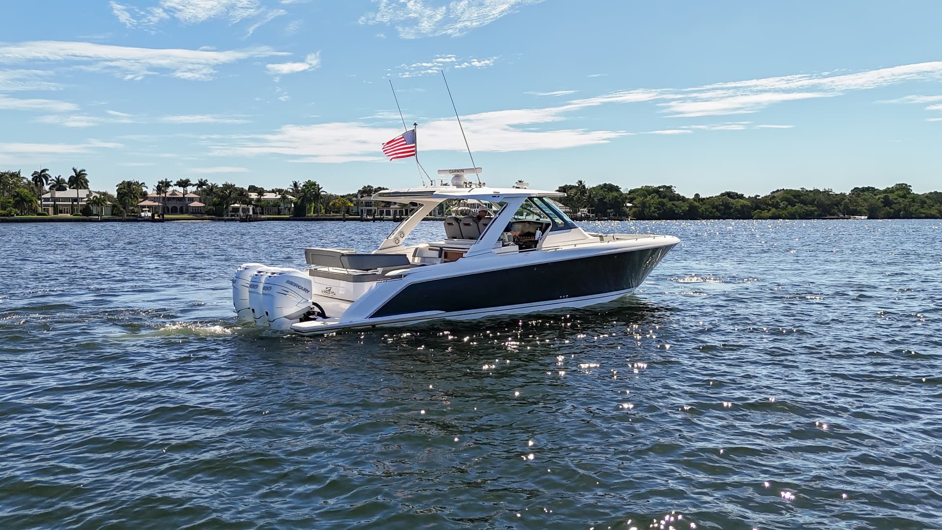 2020 Tiara Yachts 38 LS