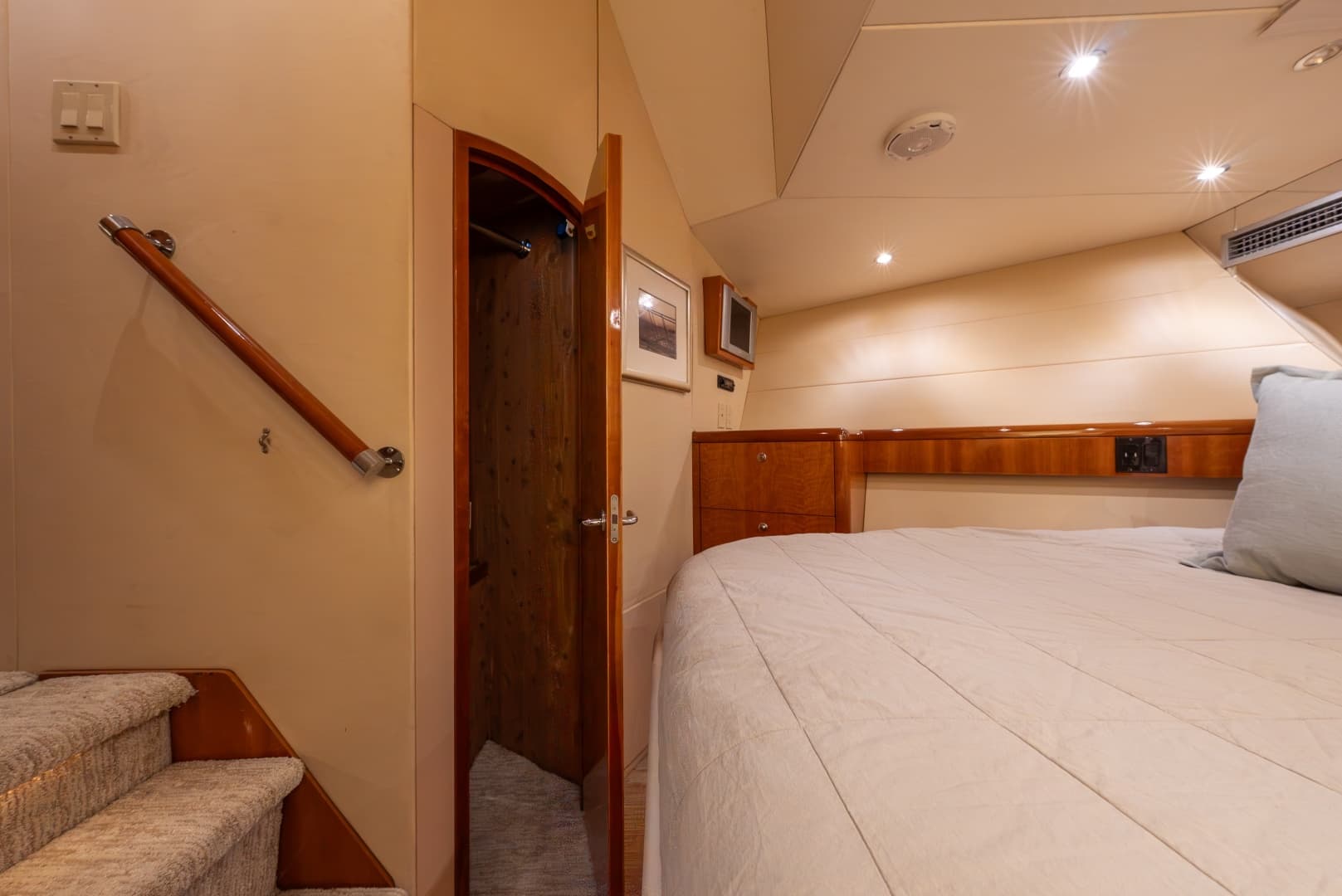 Forward VIP Stateroom
