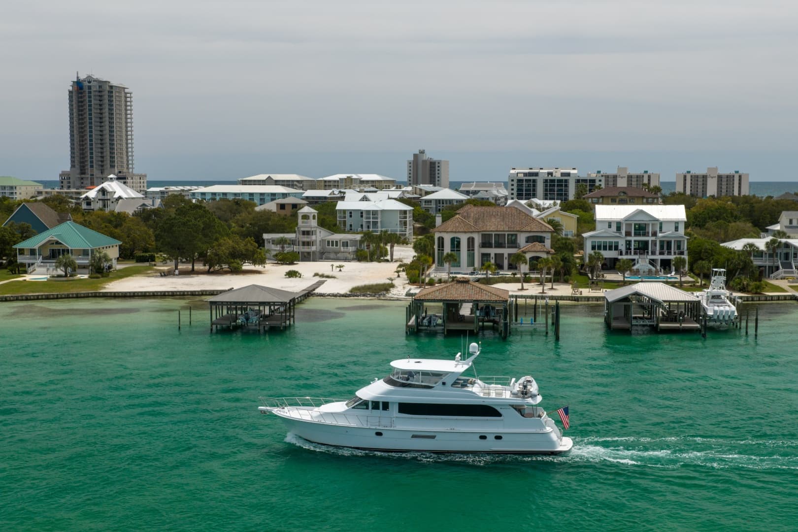 2004 Hatteras Sport Deck