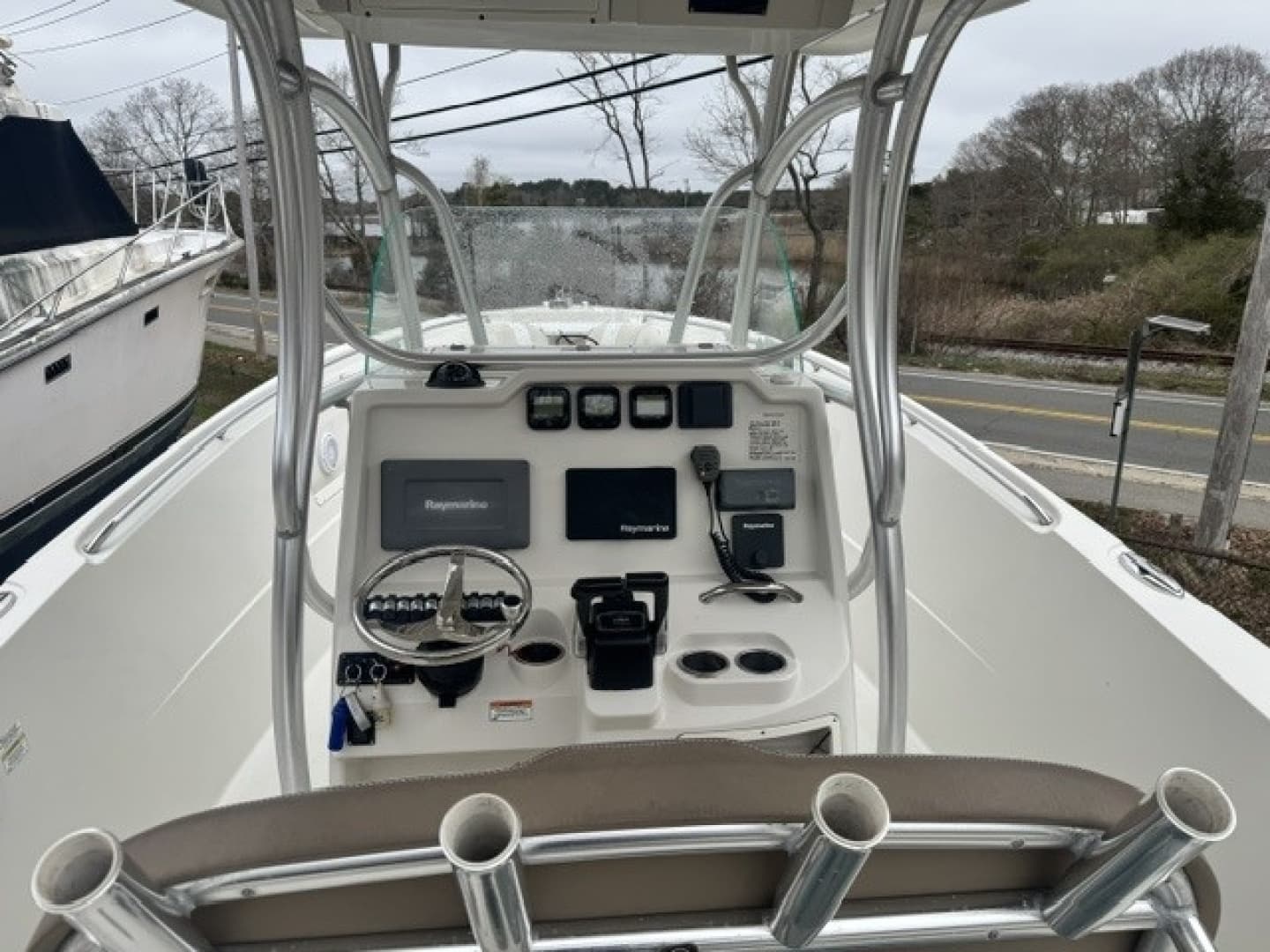 2013 Sailfish 290 CC