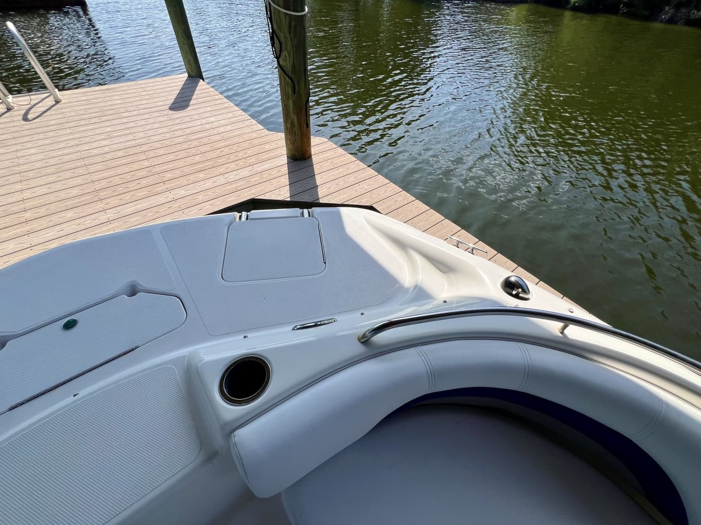2013 Hurricane SunDeck 187 OB