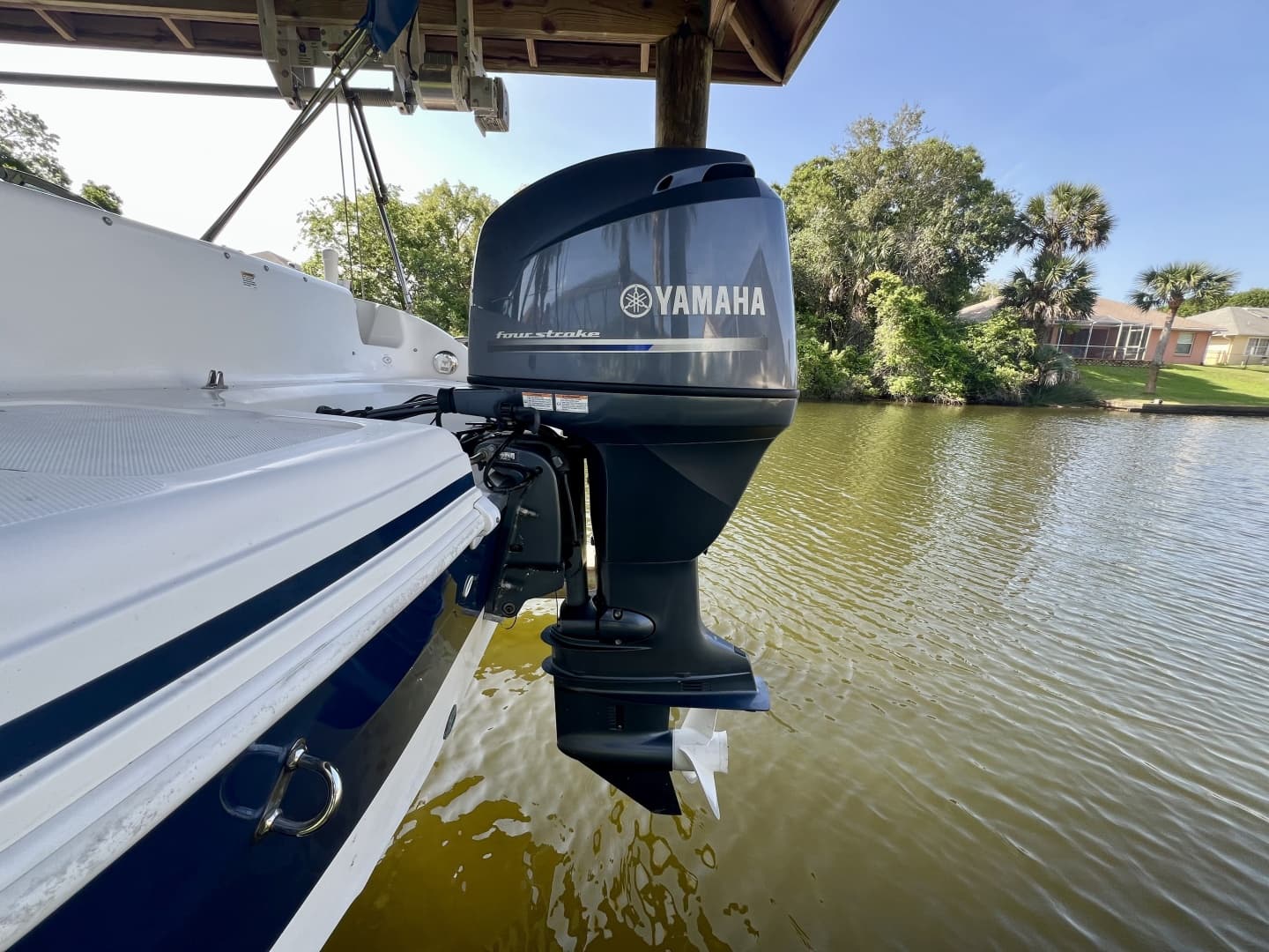 2013 Hurricane SunDeck 187 OB
