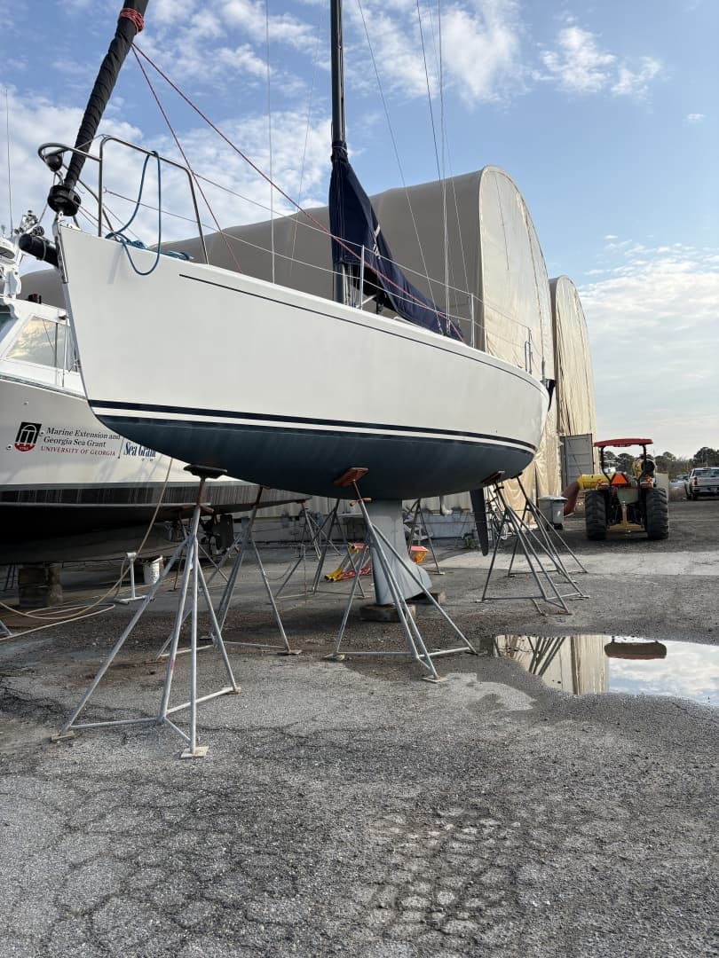 J/109 Shoal Draft with Carbon Spars