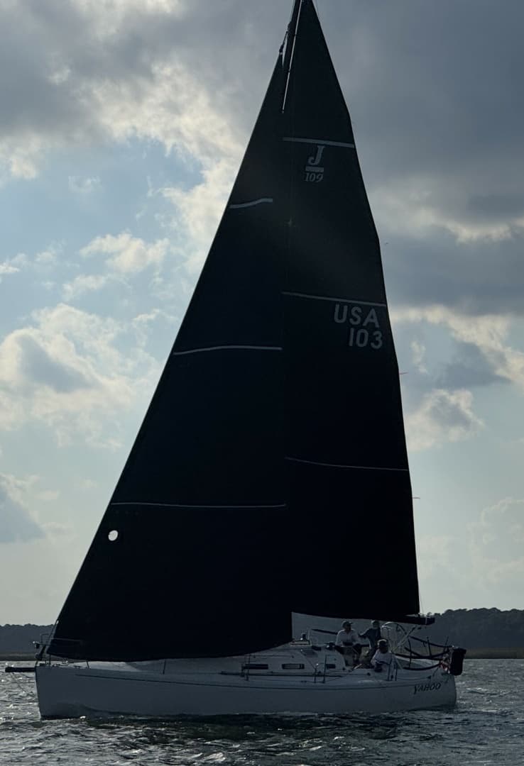 J/109 Shoal Draft with Carbon Spars
