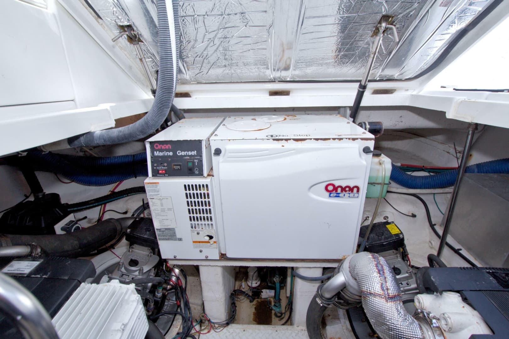 2008 Cruisers Yachts 420 Express