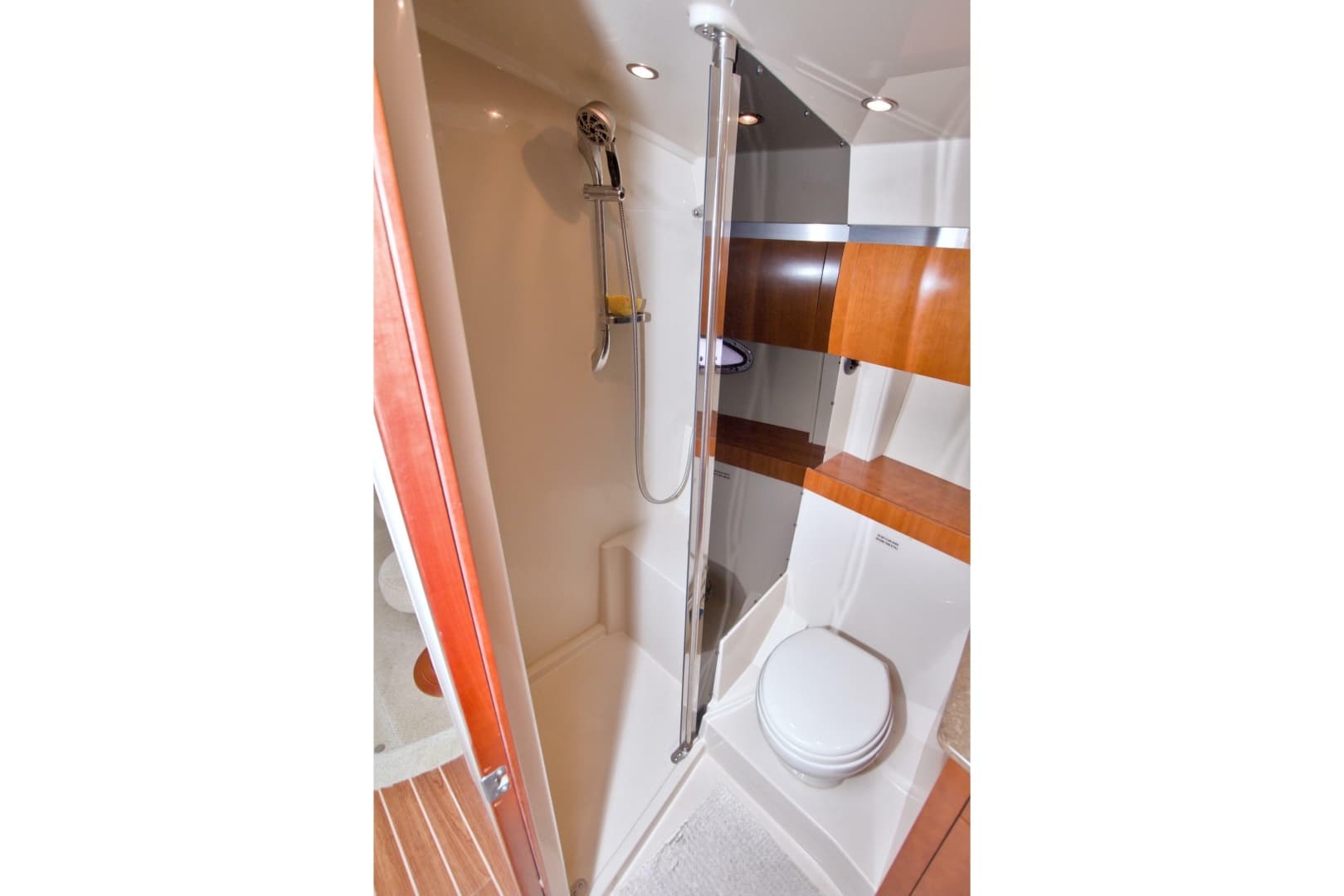 2008 Cruisers Yachts 420 Express