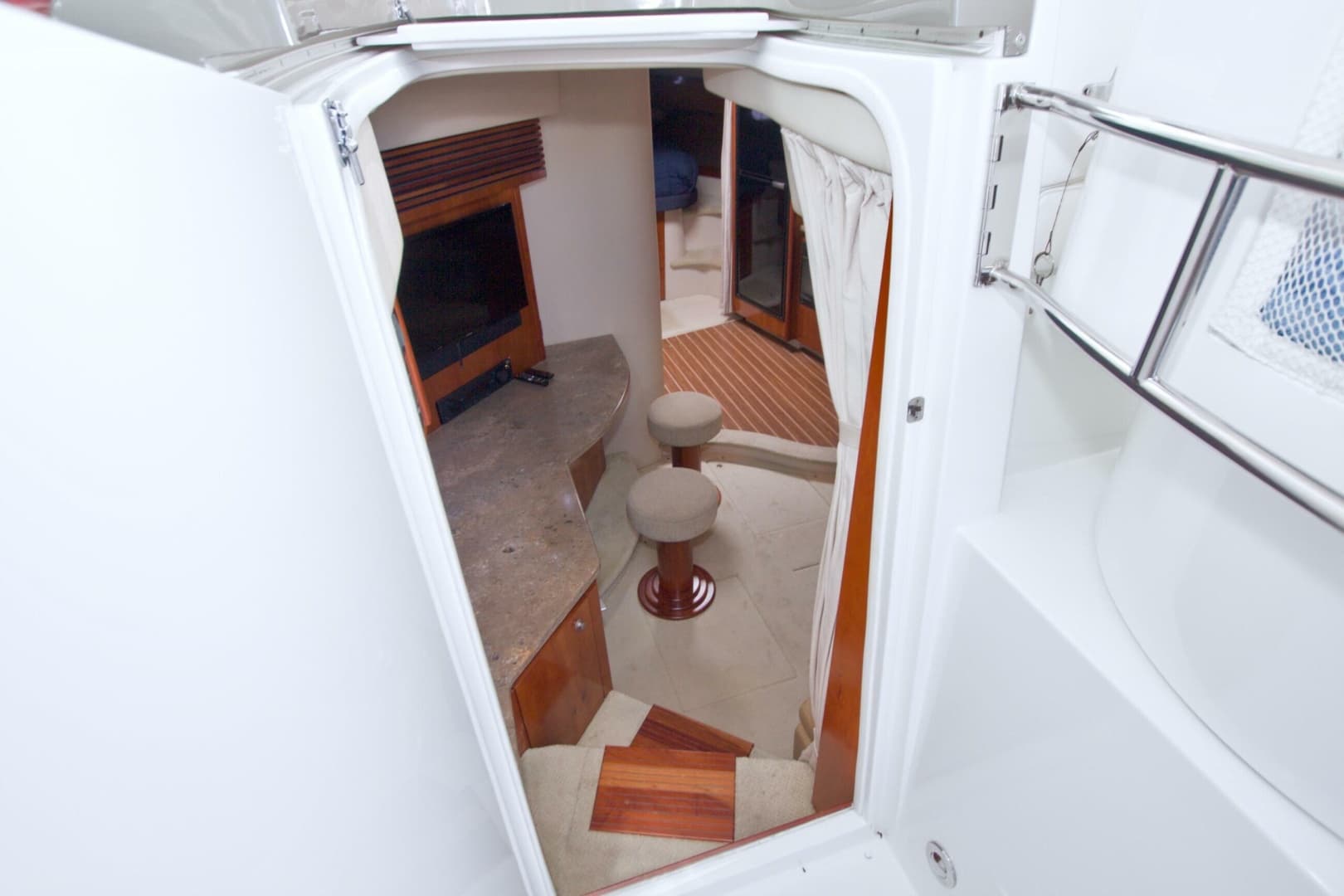 2008 Cruisers Yachts 420 Express