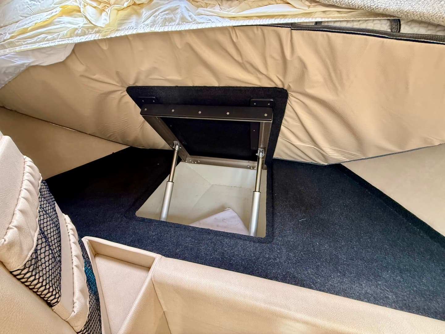 2020 Nor-Tech 550 SPORT CENTER CONSOLE