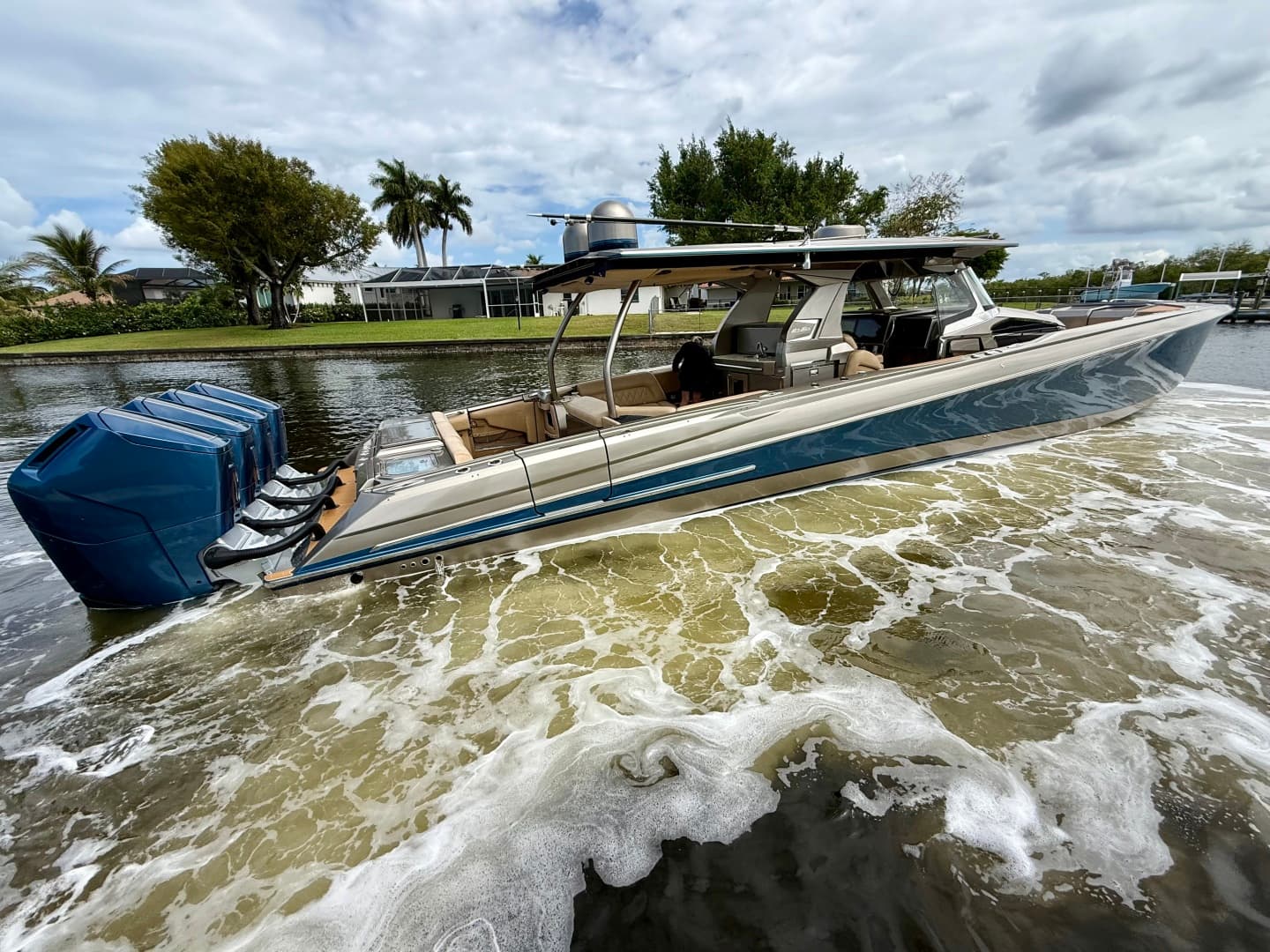 2020 Nor-Tech 550 SPORT CENTER CONSOLE