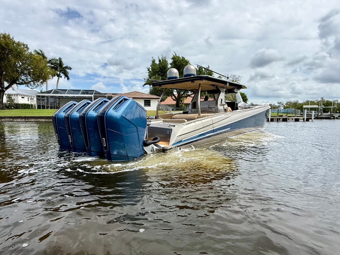 2020 Nor-Tech 550 SPORT CENTER CONSOLE