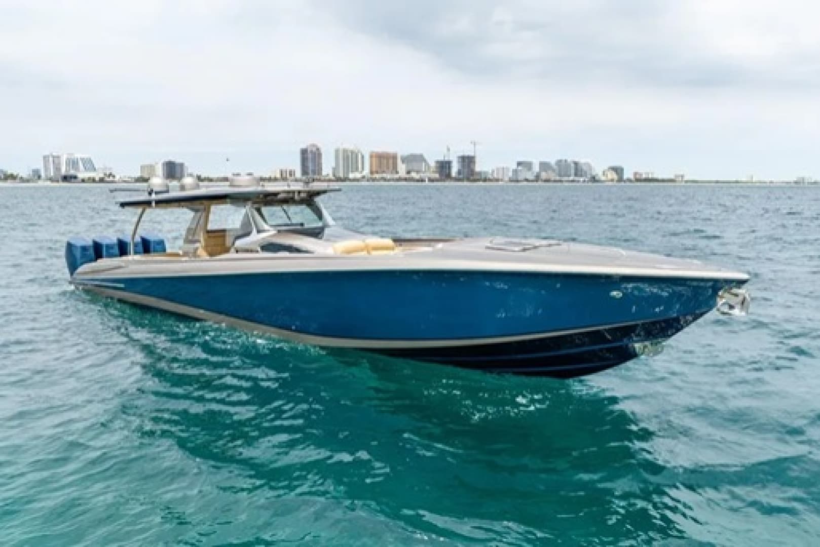 2020 Nor-Tech 550 SPORT CENTER CONSOLE