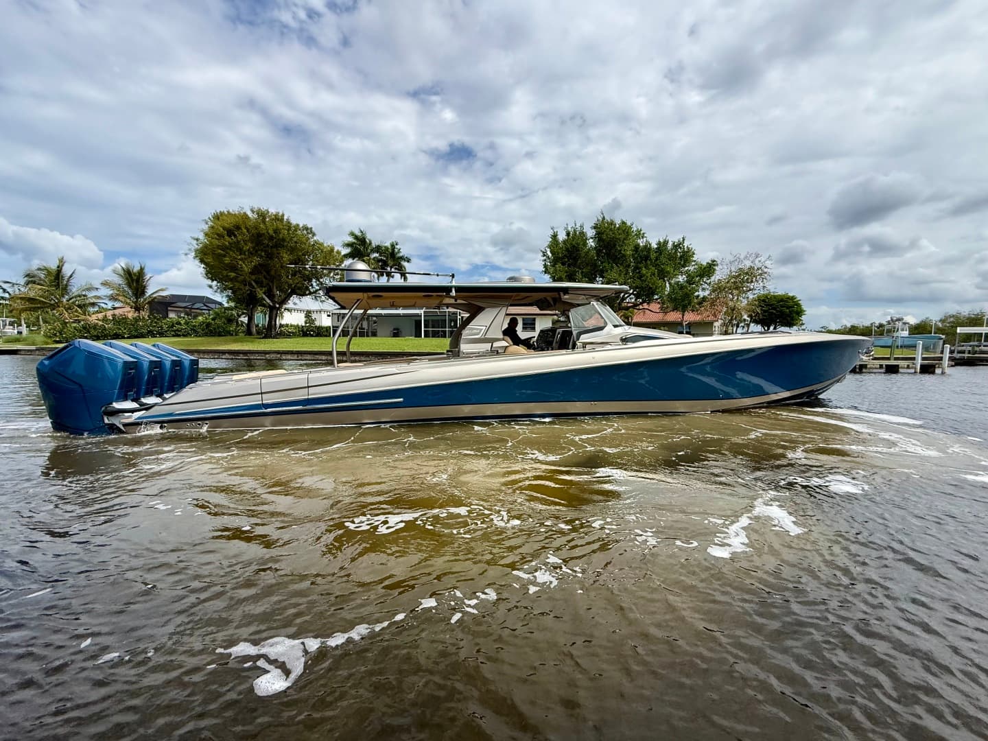 2020 Nor-Tech 550 SPORT CENTER CONSOLE