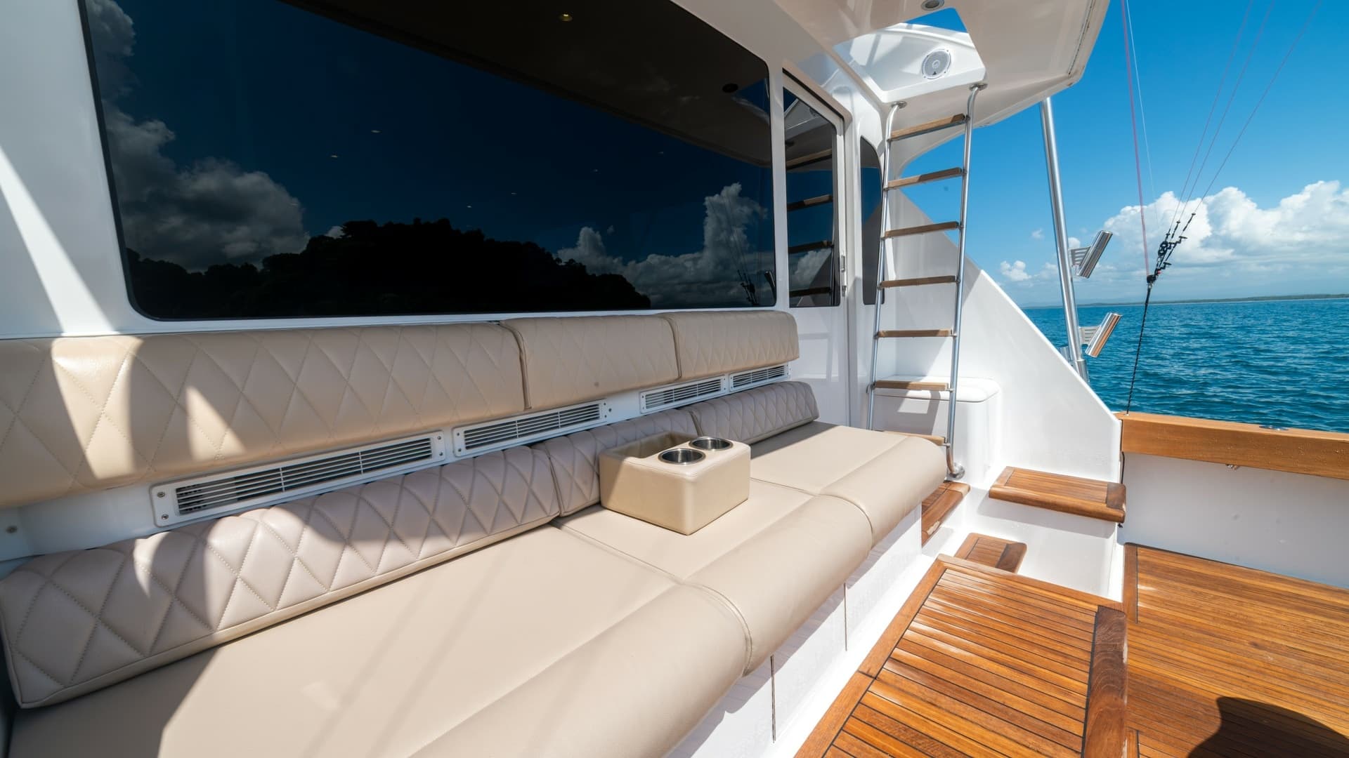 2001 Viking 61 Convertible- Caliente- Cockpit