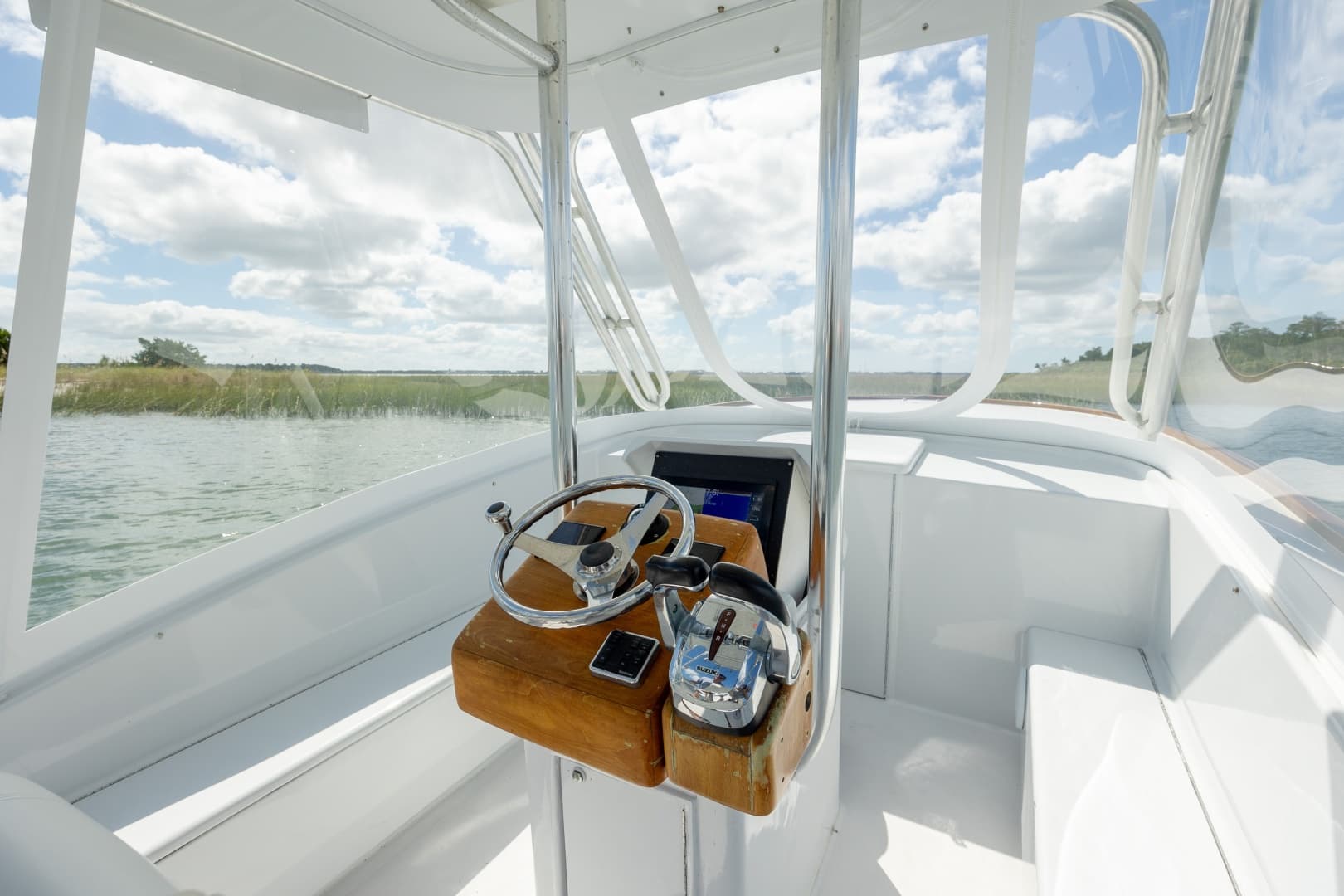 2005 Custom Carolina 26 Tideline Express