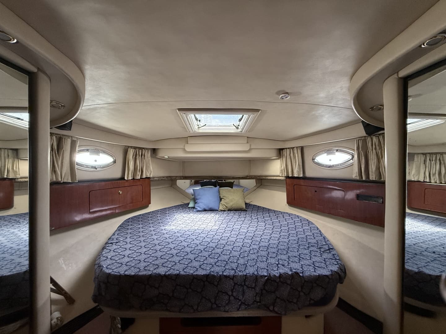 2001 Sea Ray 450 Express Bridge