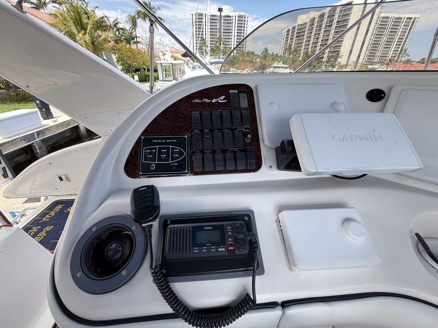 2001 Sea Ray 450 Express Bridge