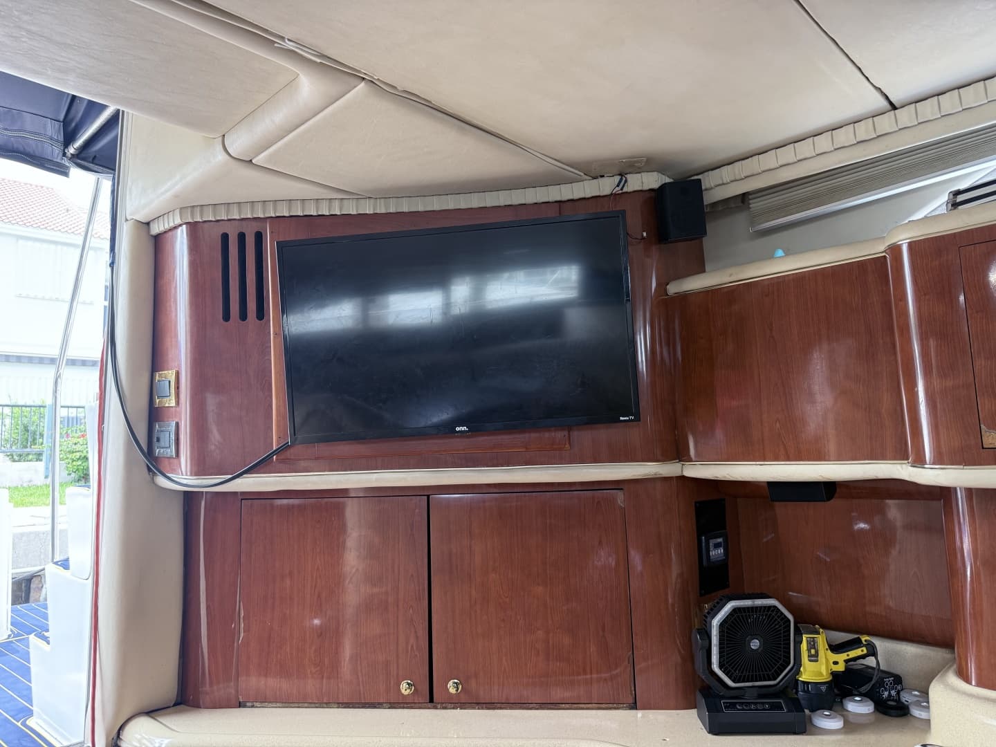 2001 Sea Ray 450 Express Bridge