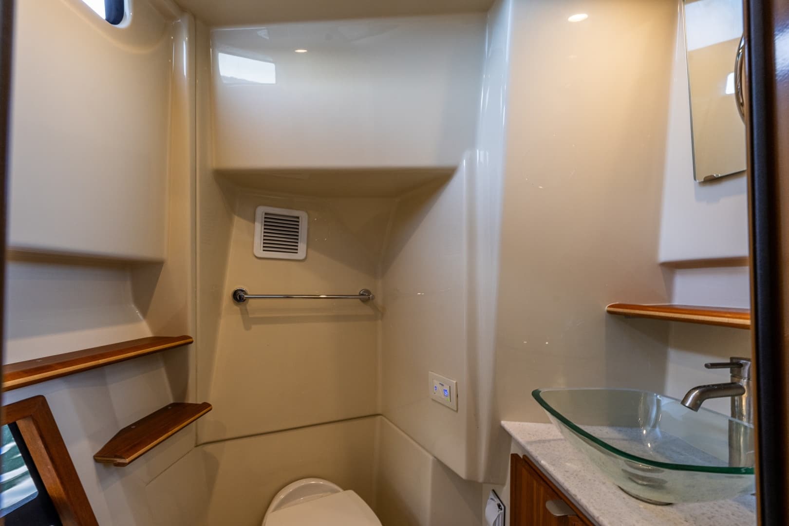 2020 Ranger Tugs R-41 CB